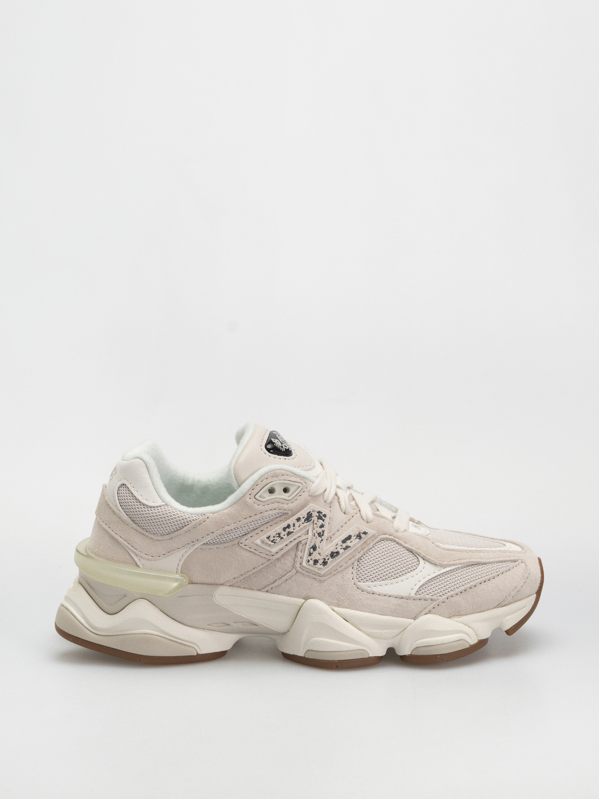 New Balance 9060 Shoes (moonbeam/sea salt/black)