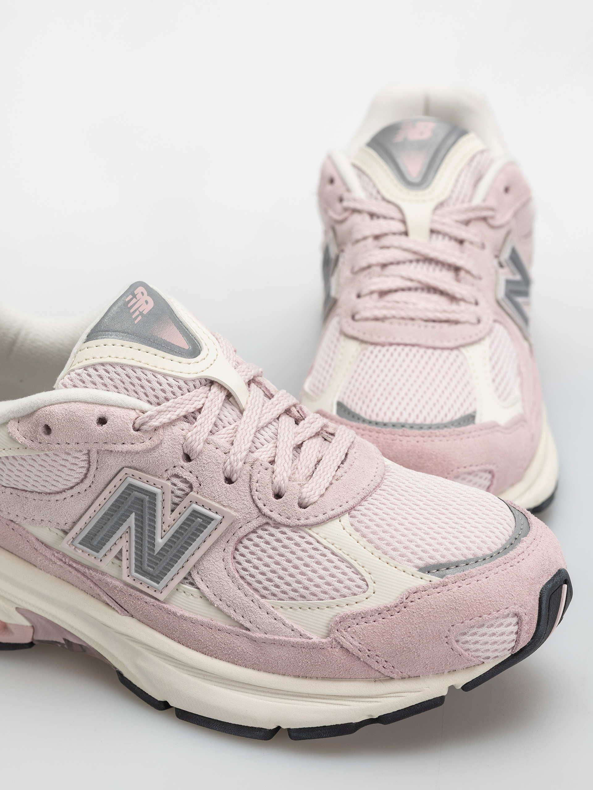 New Balance 2010 Shoes (pink chalk/sea salt)