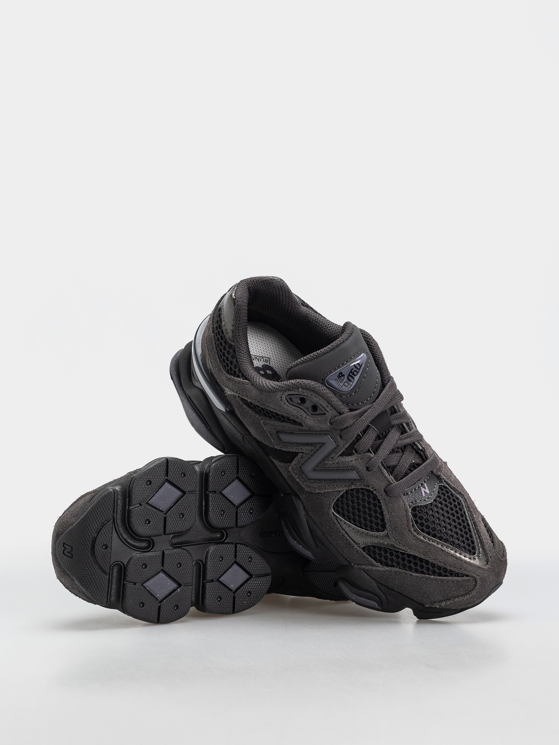 New Balance 9060 JR Shoes (black/neptune grey)
