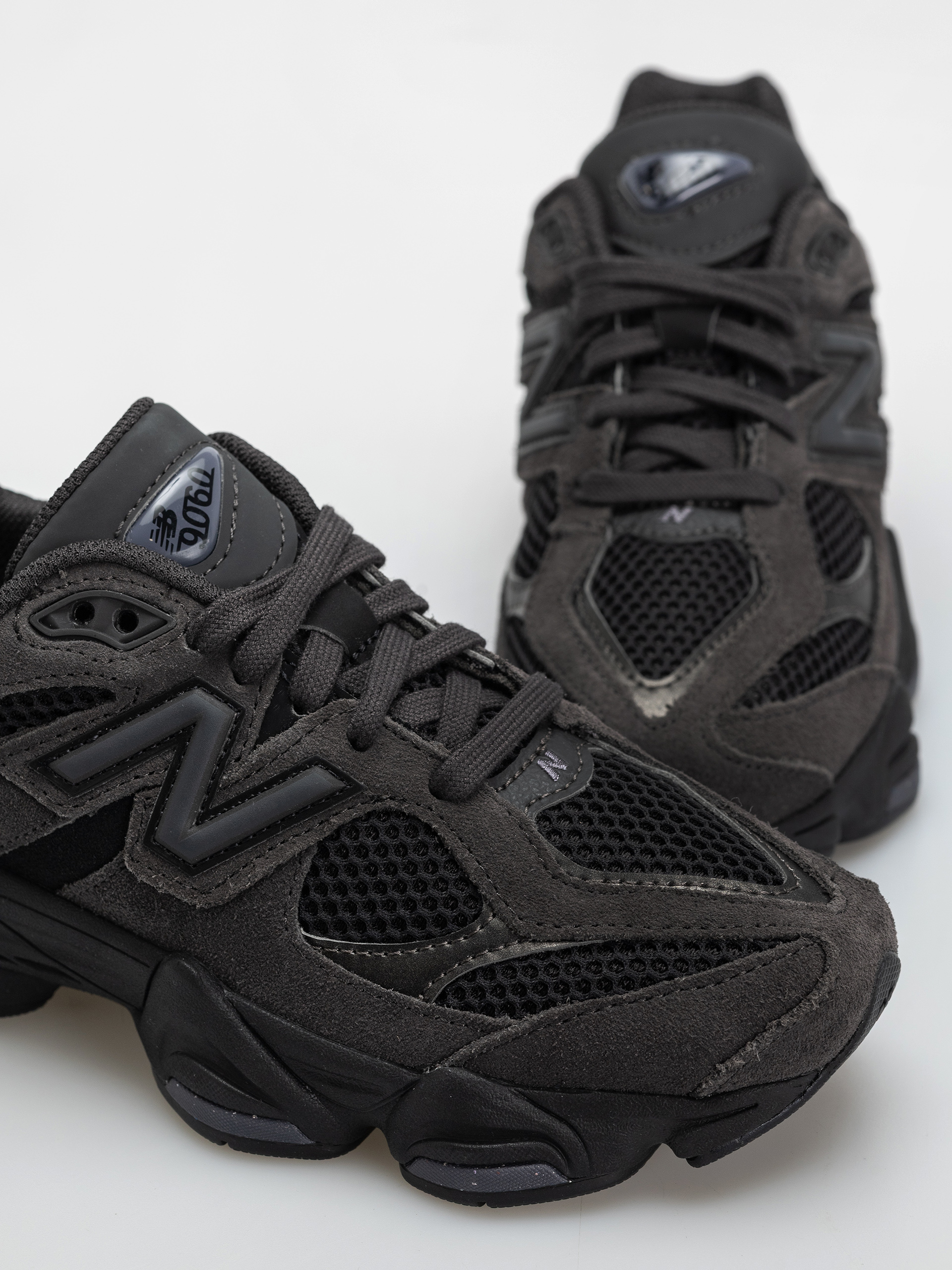 New Balance 9060 JR Shoes (black/neptune grey)