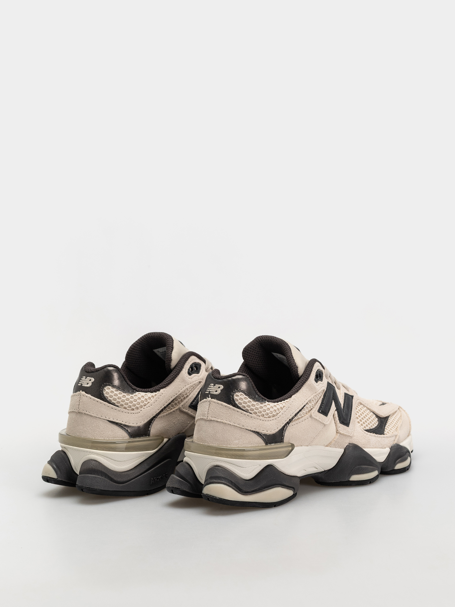 New Balance 9060 Shoes (timberwolf/black cement)