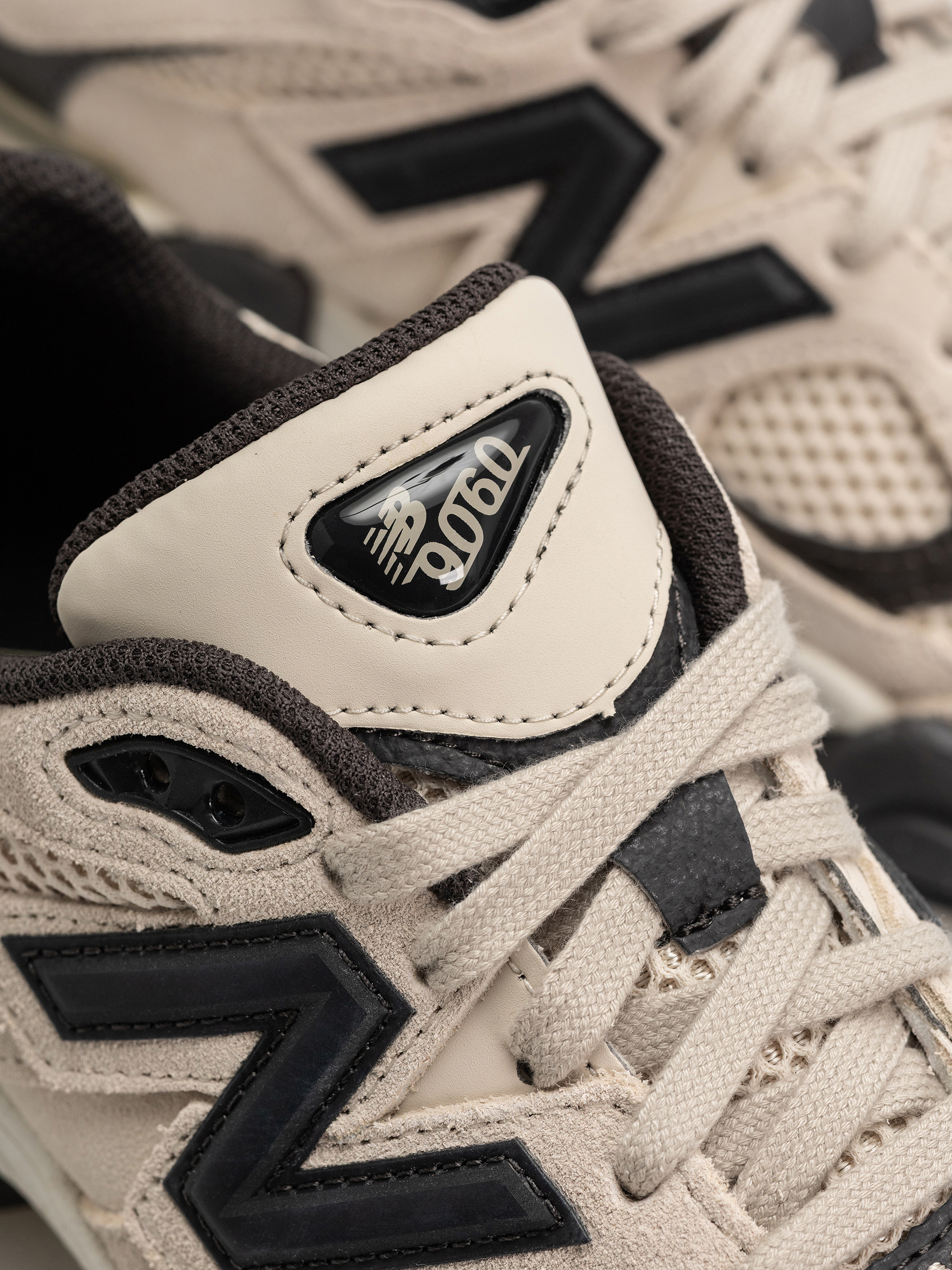 New Balance 9060 Shoes (timberwolf/black cement)