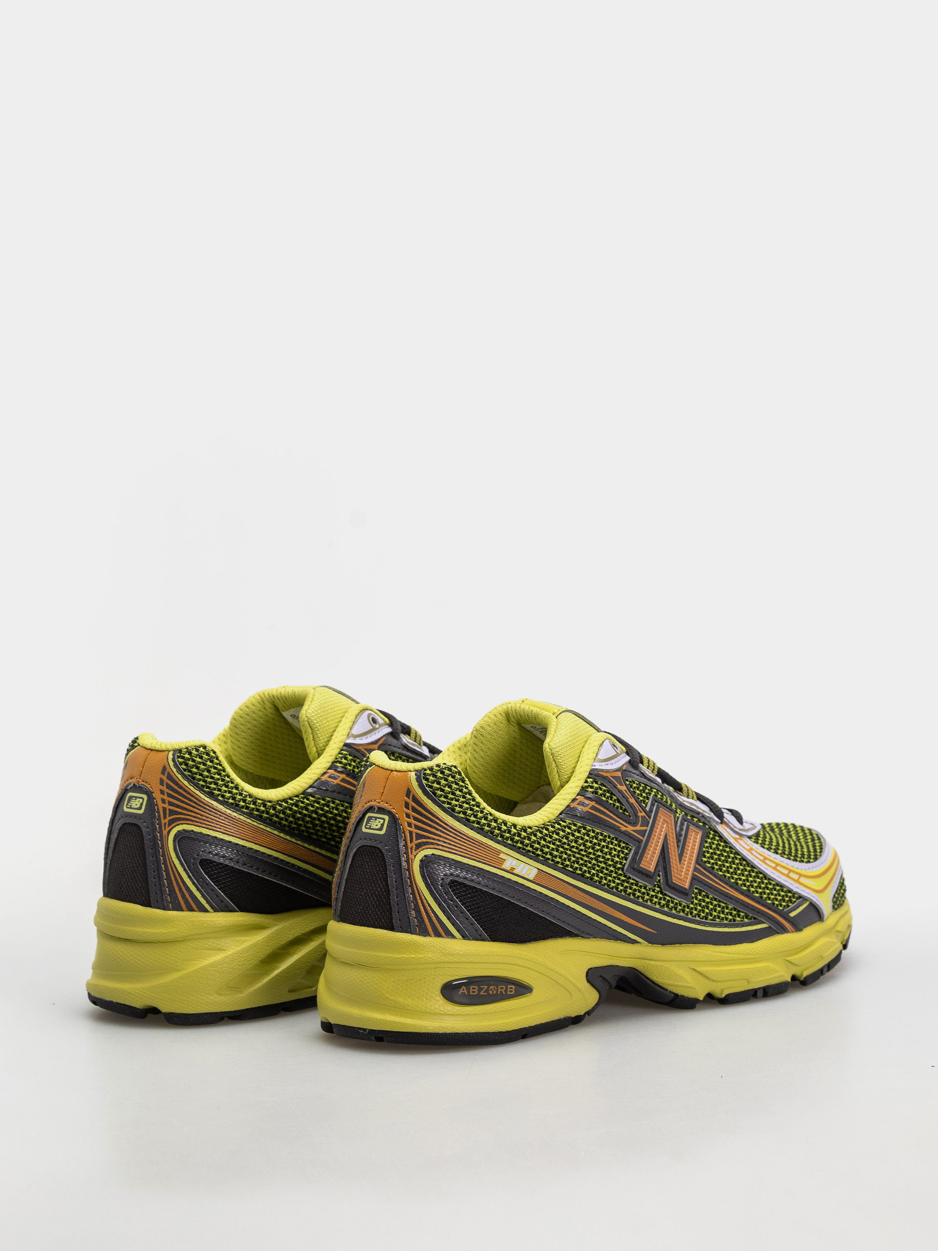New Balance 740 Shoes (field green/black cement)