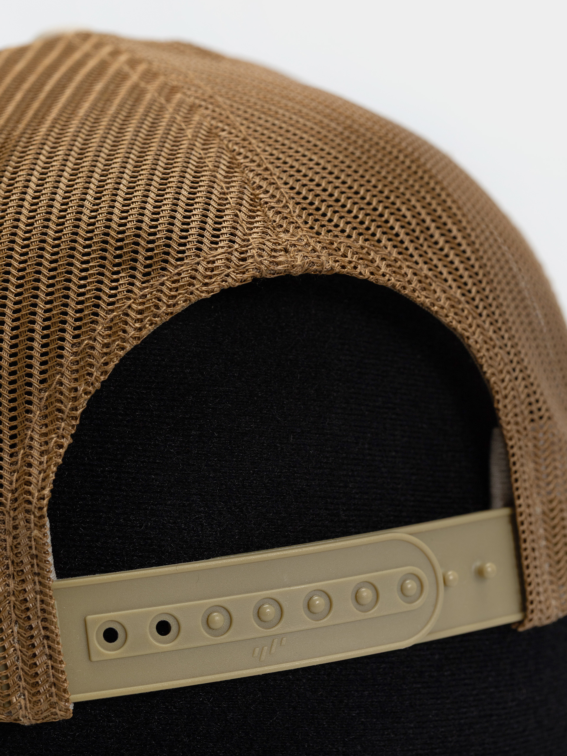 Columbia Mesh Snap Back Cap (ancient fossil)
