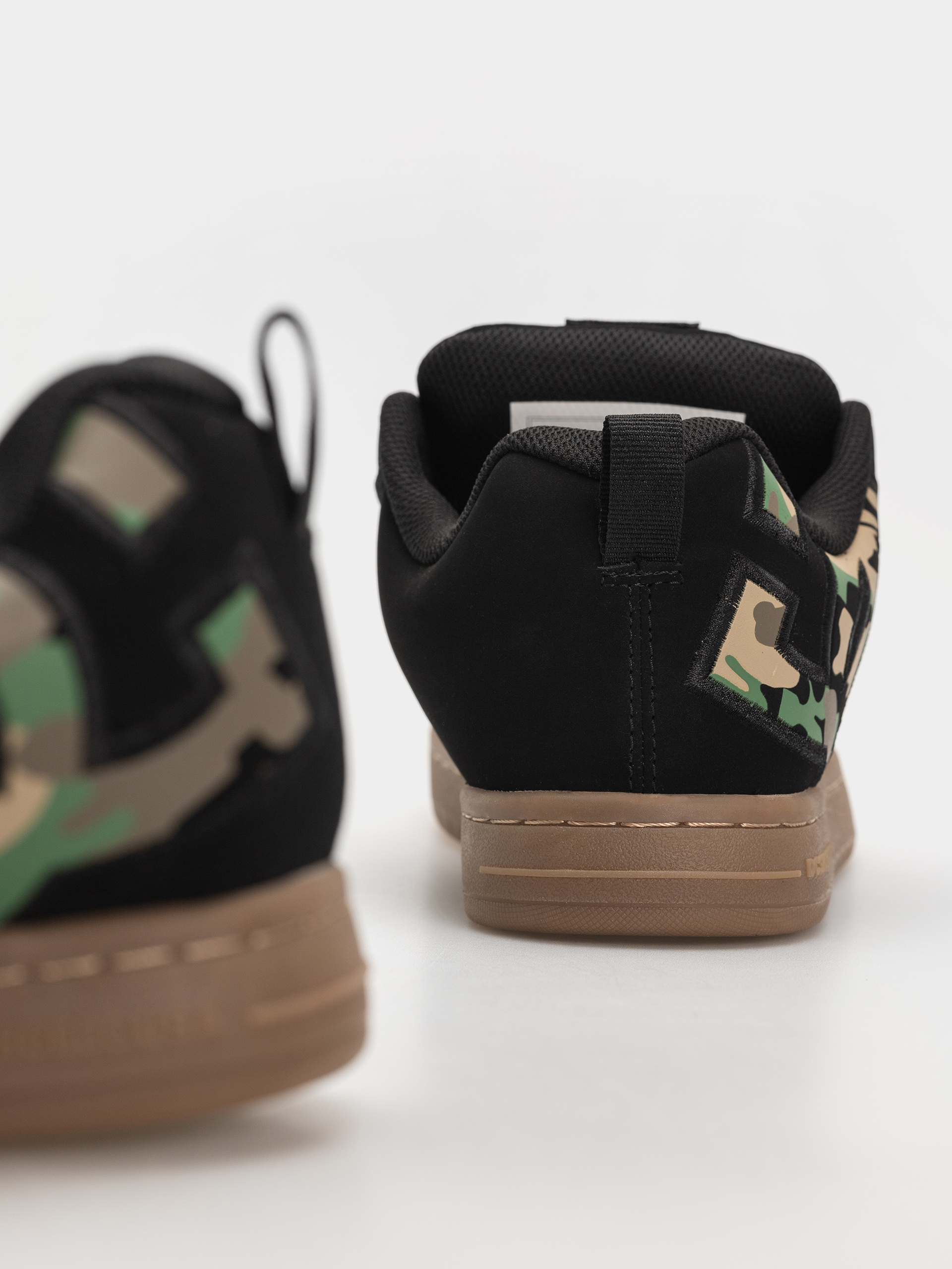 DC Court Graffik Shoes (black/black/gum)