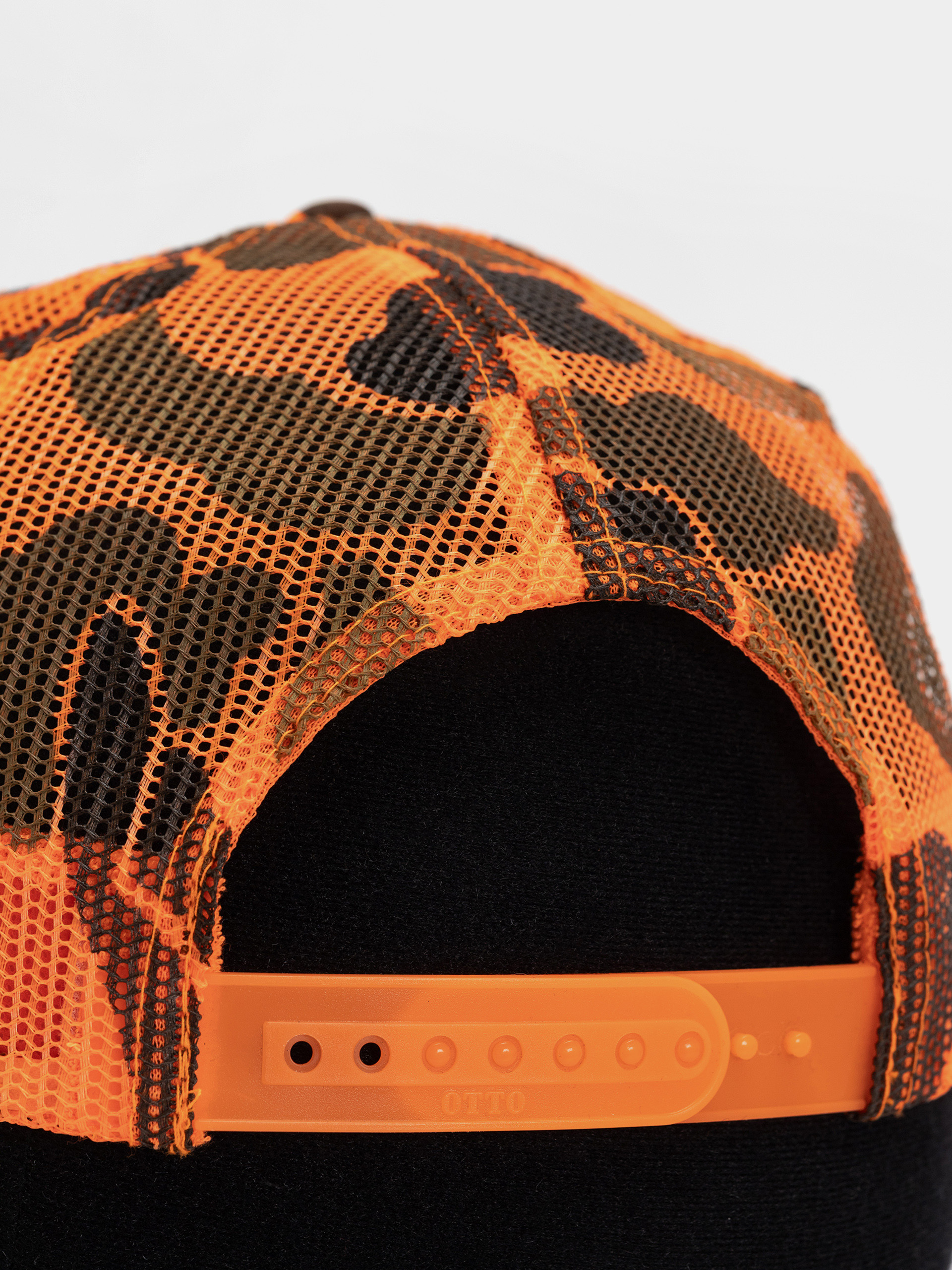 Thrasher Wet Paint Trucker Cap (orange camo)