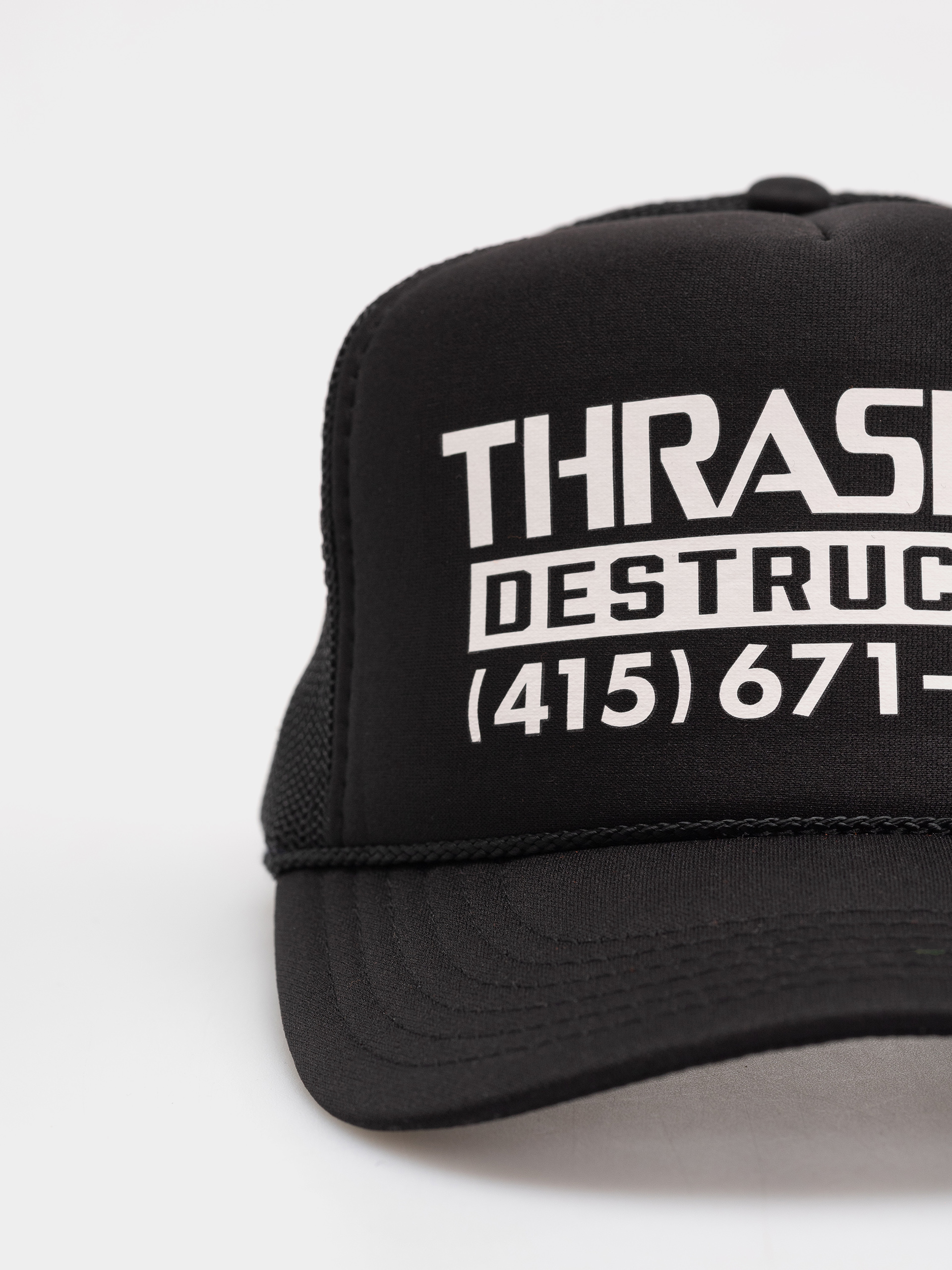 Thrasher Destruction Trucker Cap (black/black)