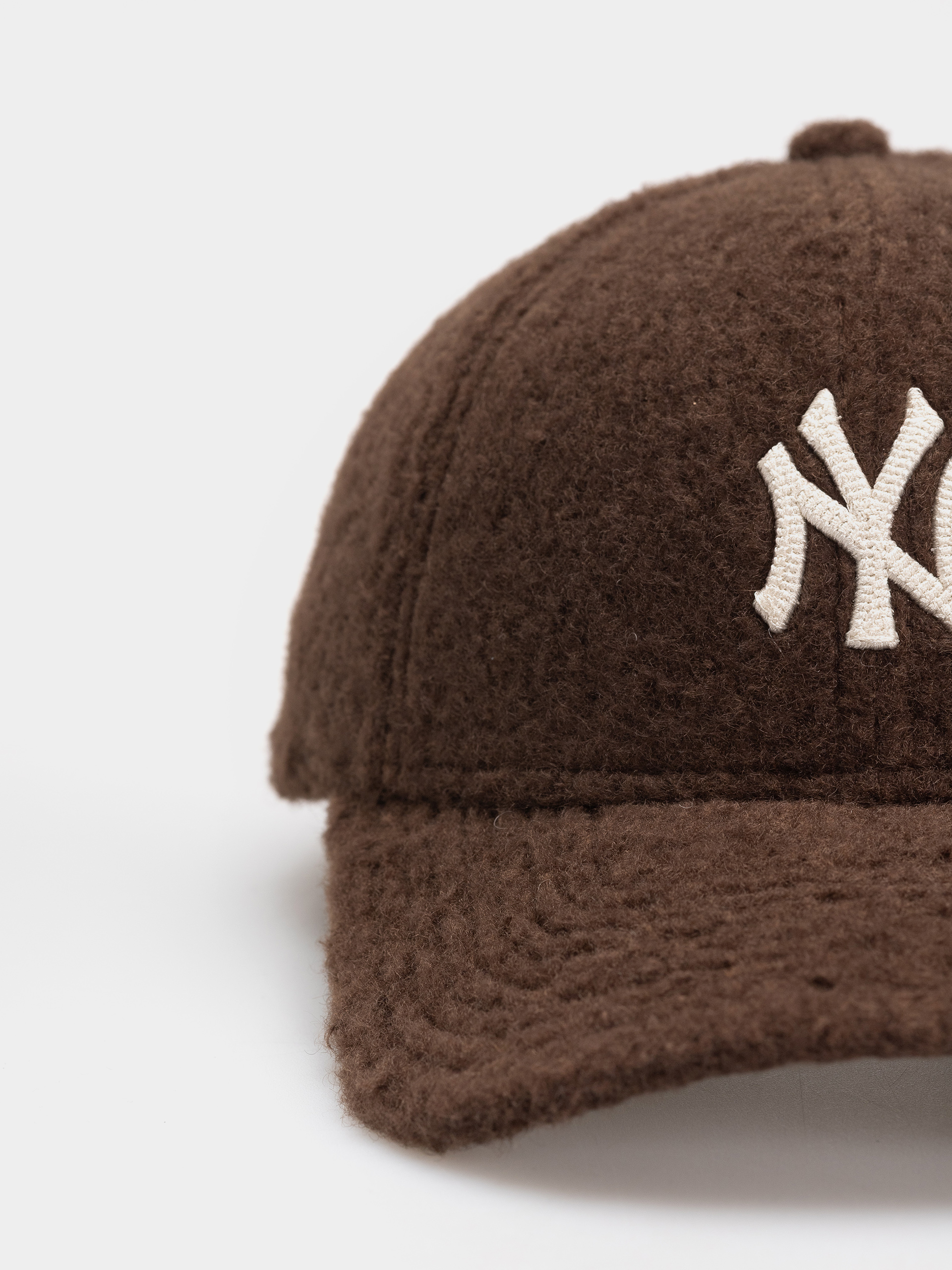 New Era Cap Winter Borg 9Forty New York Yankees (brown)