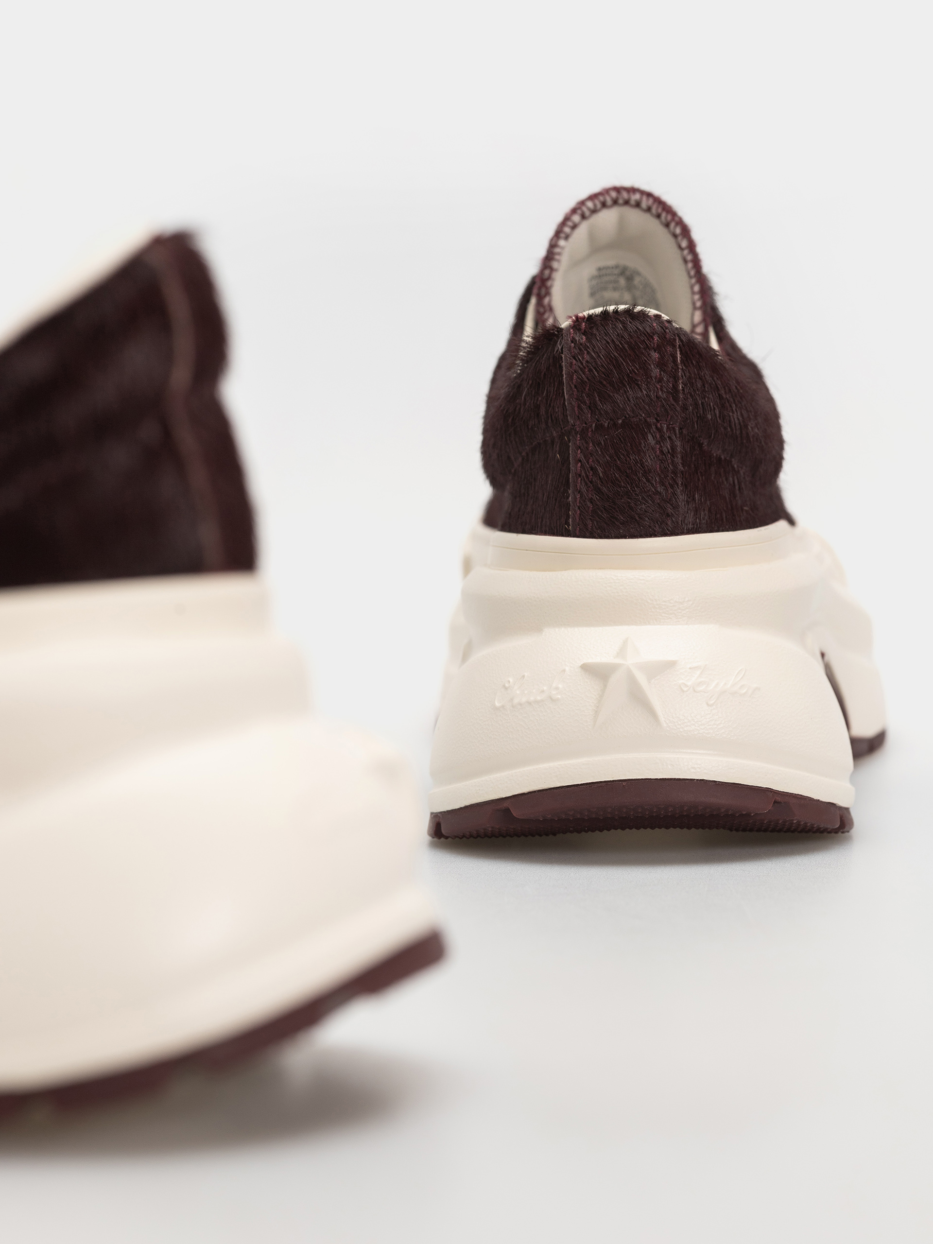 Converse Run Star Crush Ox Wmn Schuhe (cherry daze/egret)