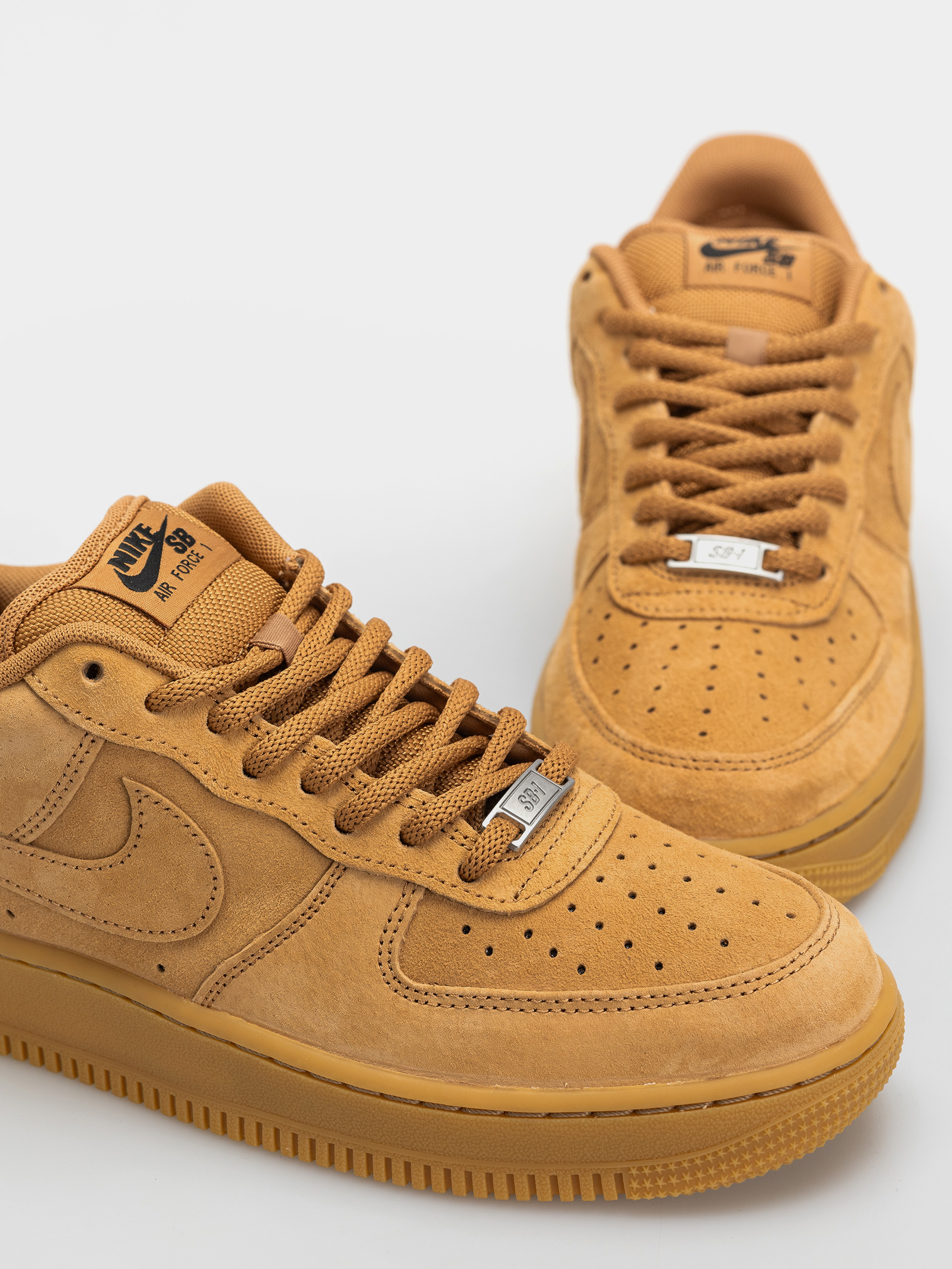 Nike SB Air Force 1 Shoes (flax/flax/black/gum light brown)