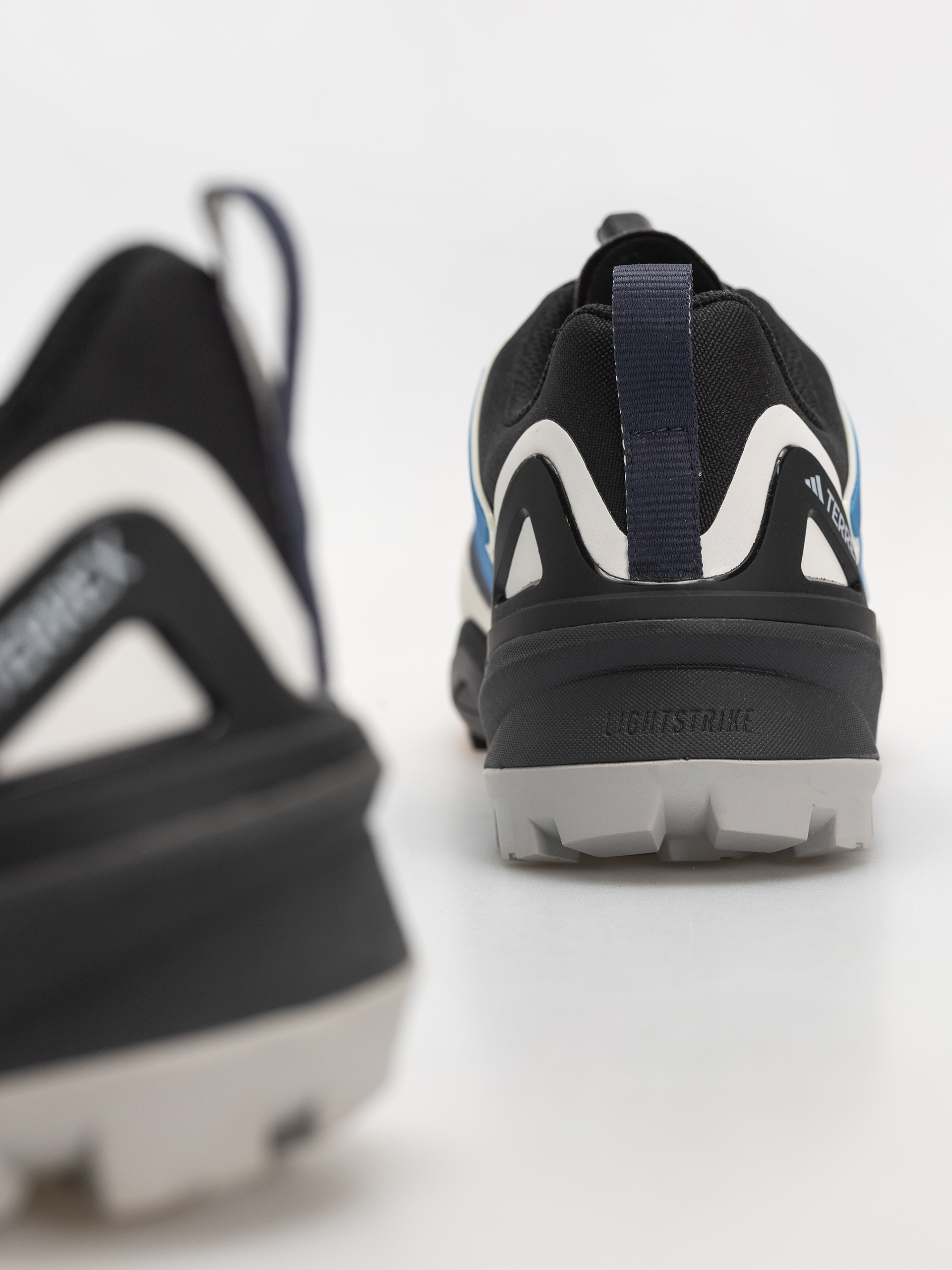 adidas Terrex Skychaser Gt Shoes (gretwo/cblack/shanav)