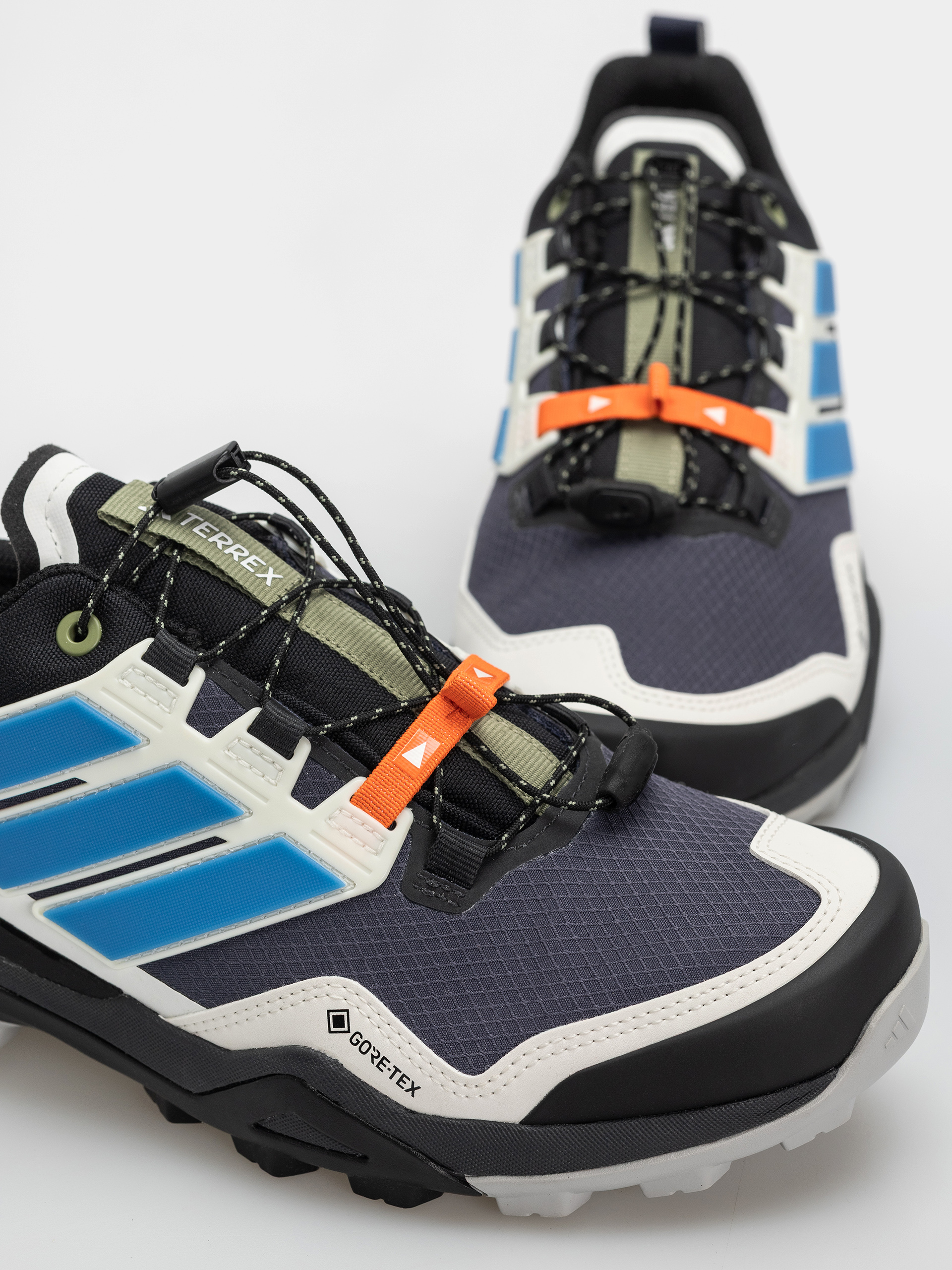 adidas Terrex Skychaser Gt Shoes (gretwo/cblack/shanav)
