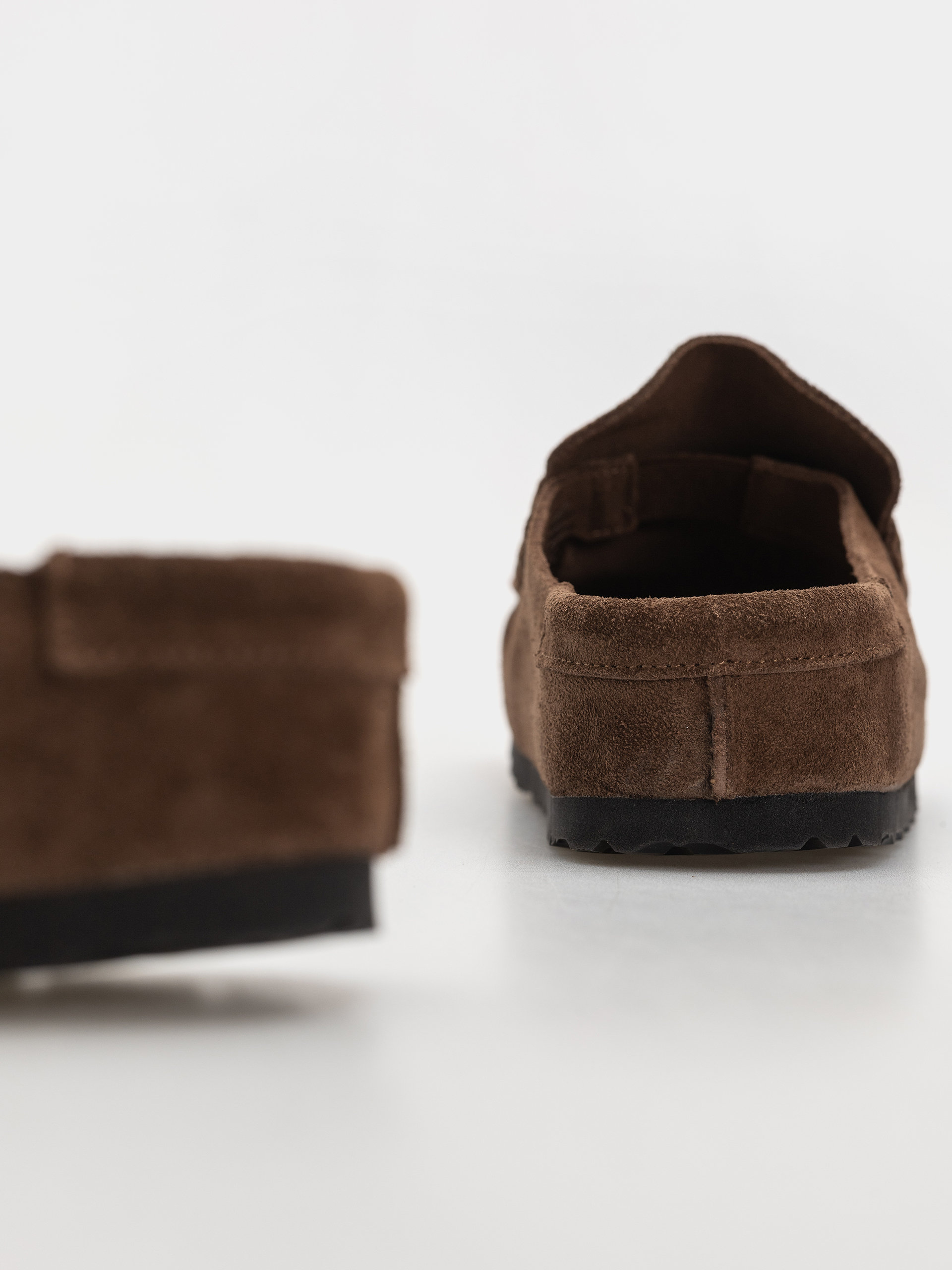 Birkenstock Naples Wrapped Suede Leather Narrow Flip-flops (carafe)