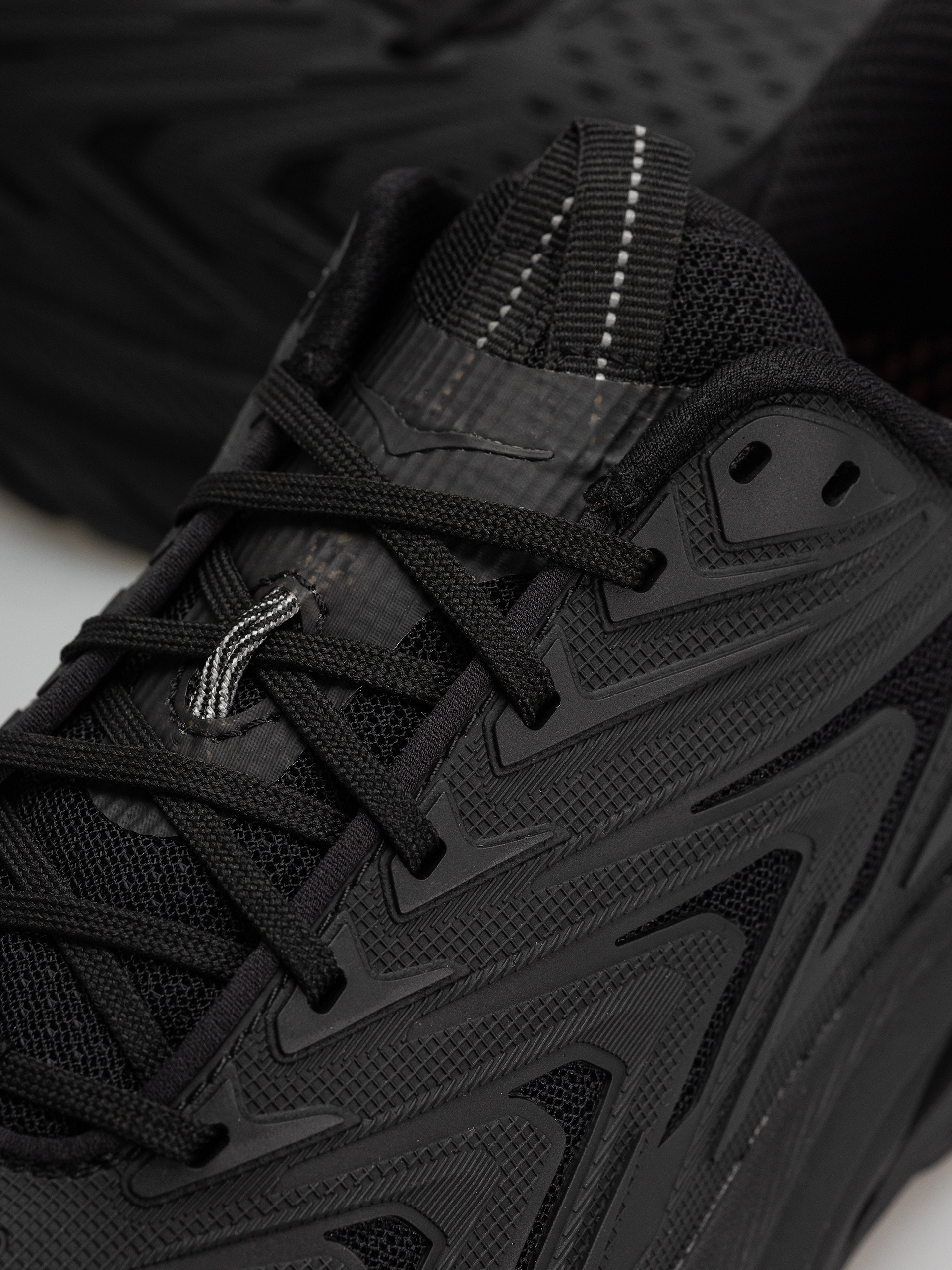 Hoka Clifton UTL Shoes (black/black)