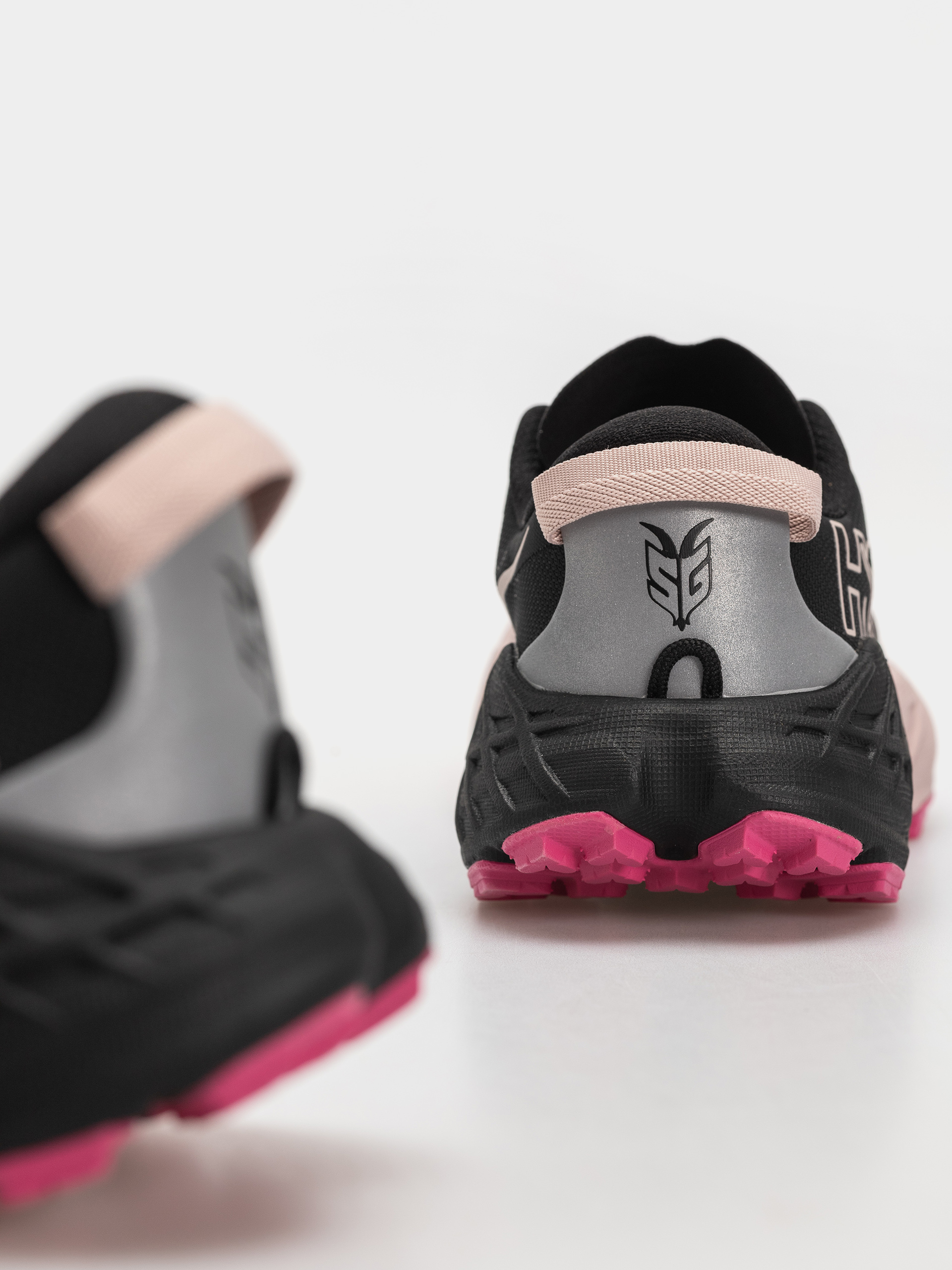 Hoka Shoes Speedgoat 7 Wmn (black/pink opal)