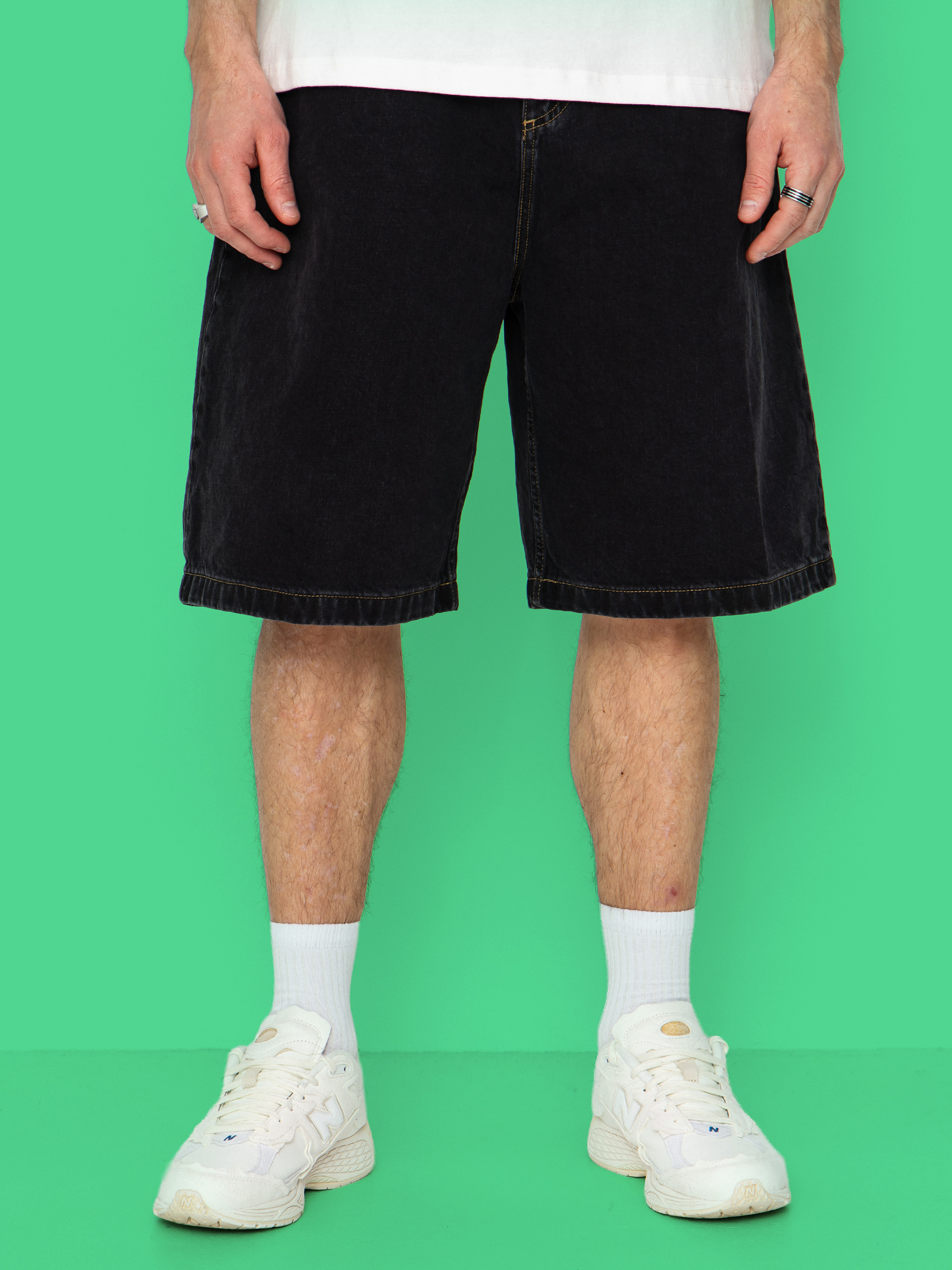Carhartt WIP Shorts Brandon (black stone washed)