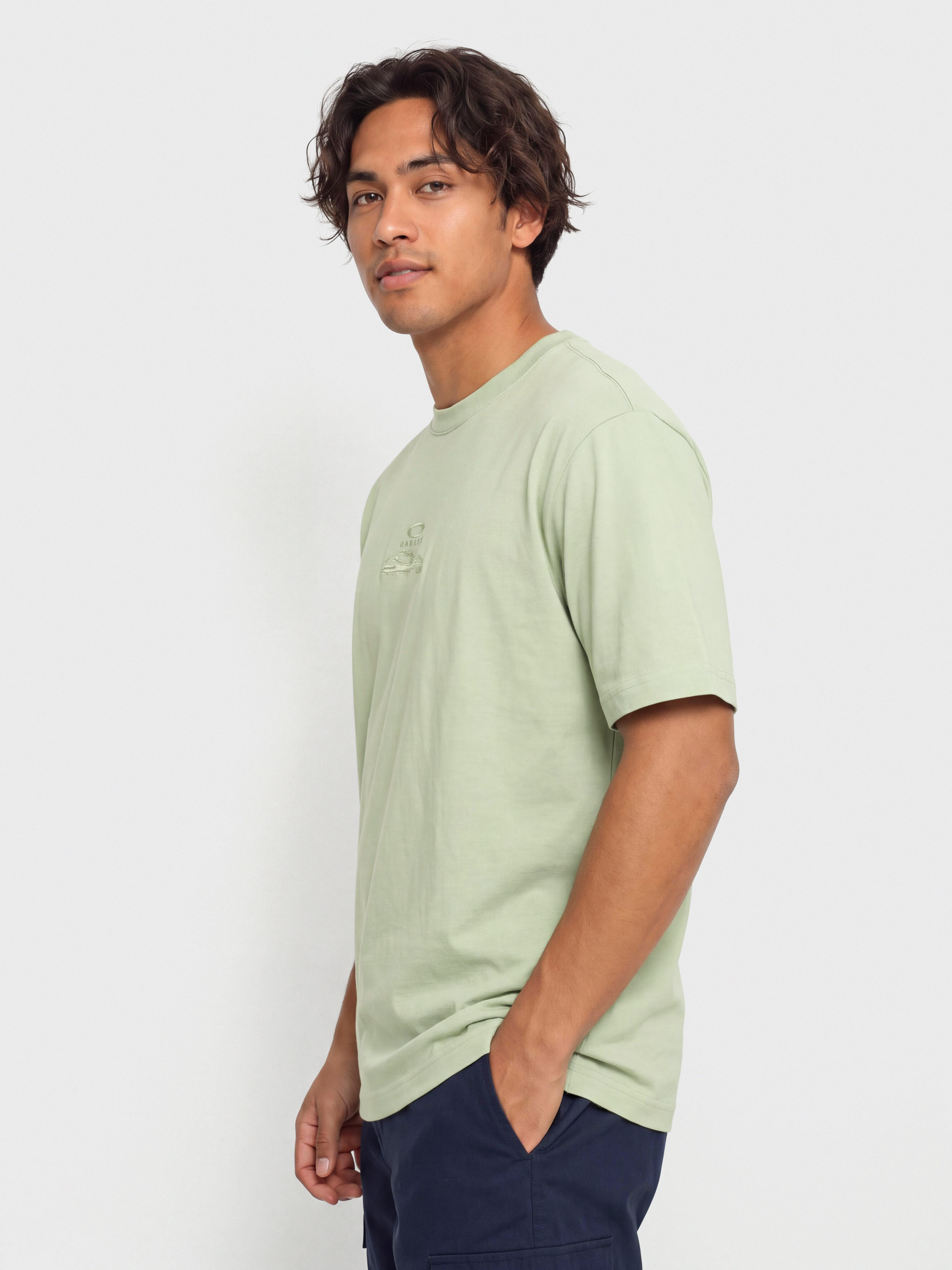 Oakley Mtn Ridge Embroidered T-Shirt (faded green)