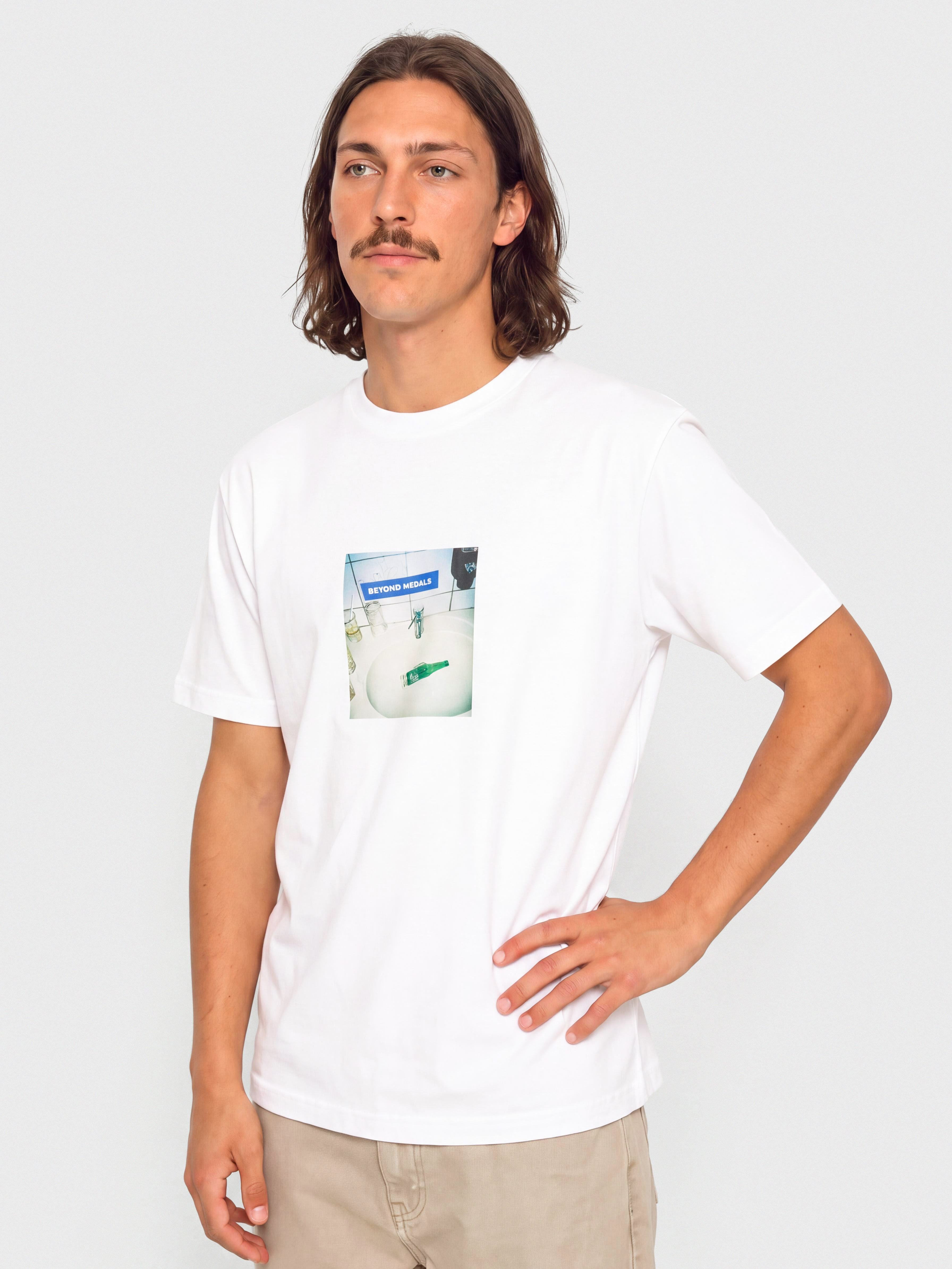 Beyond Medals T-Shirt Bottle (white)