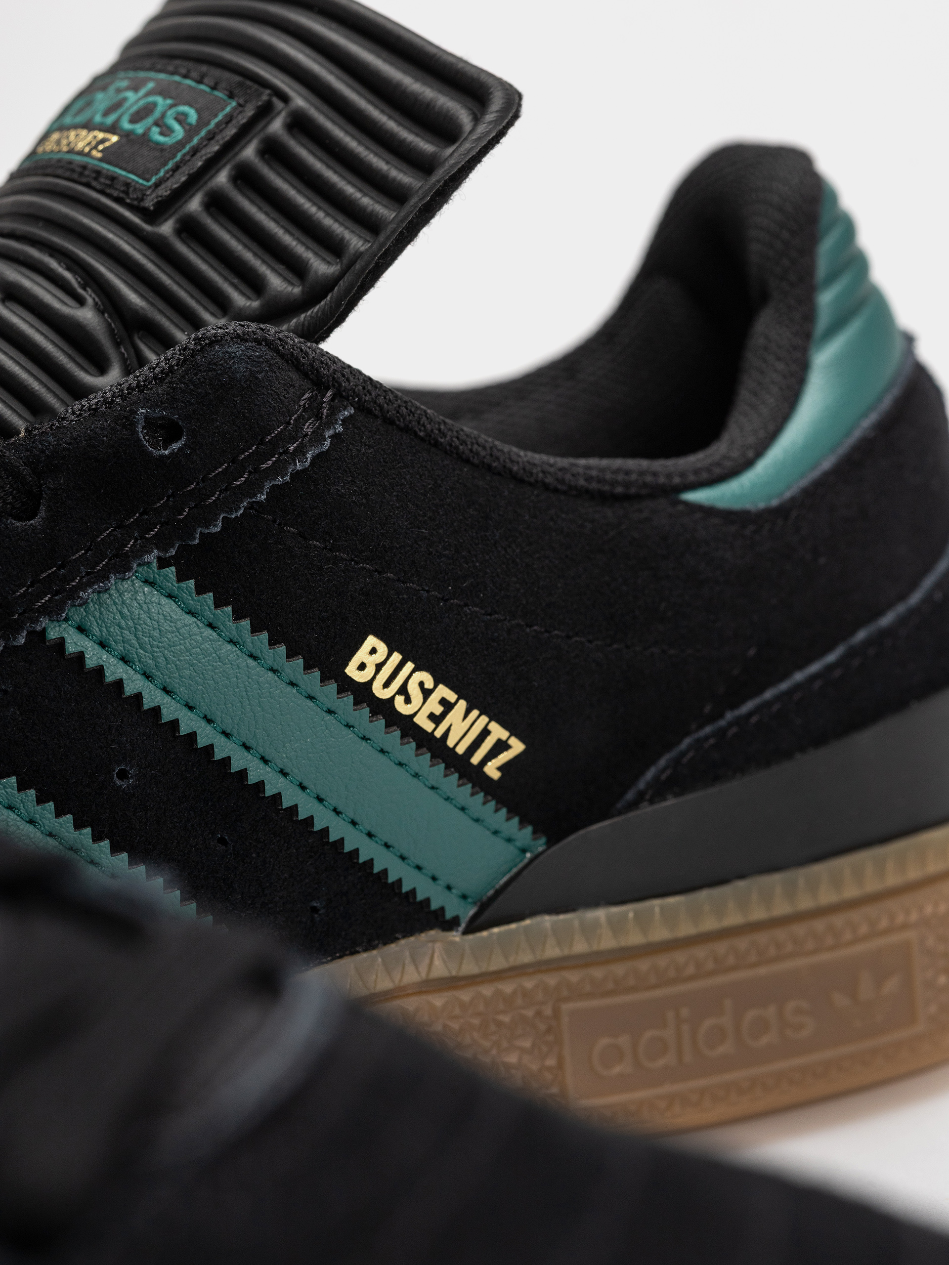 adidas Busenitz Shoes (cblack/cgreen/gum4)