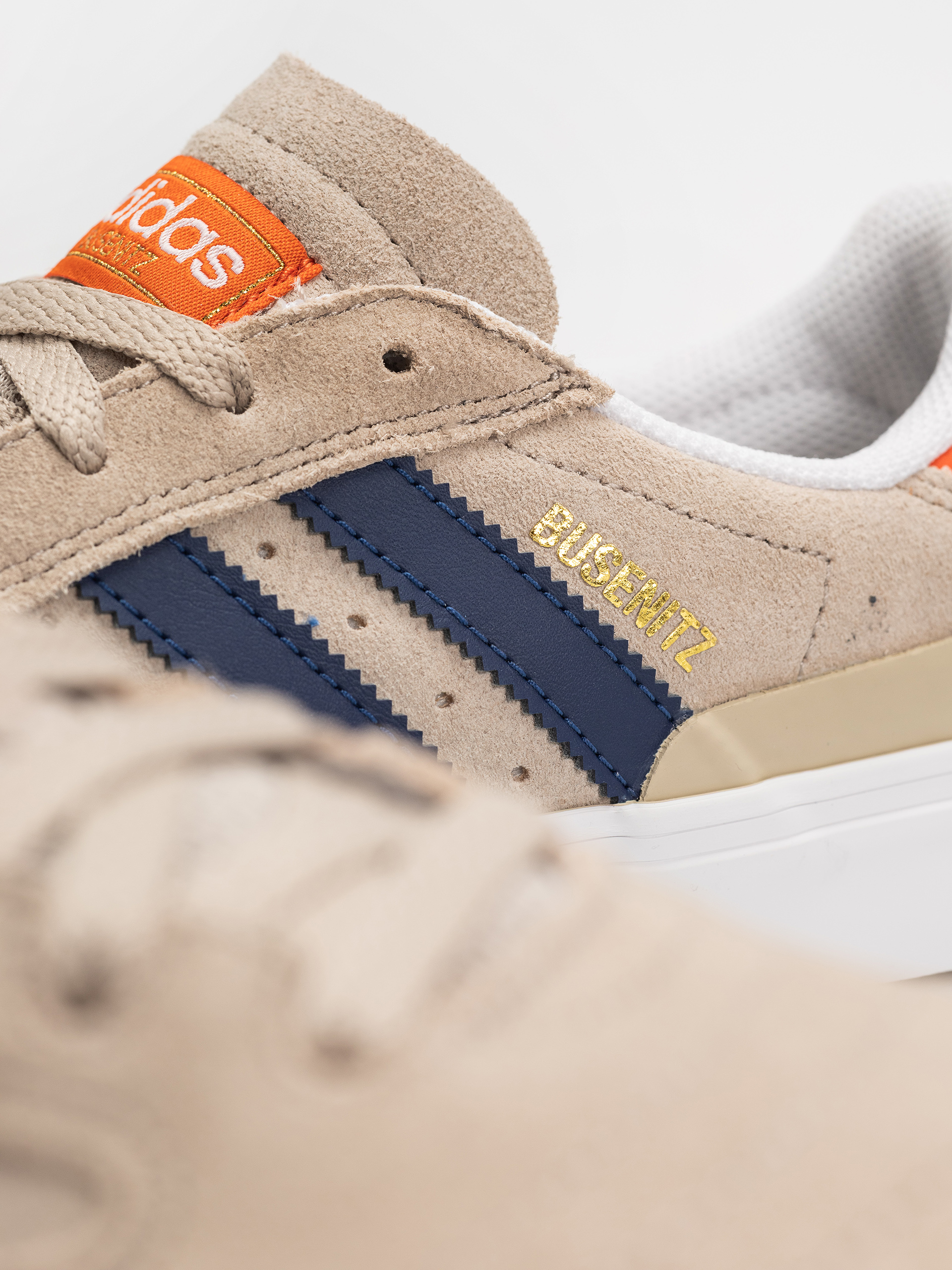 adidas Busenitz Vulc II Schuhe (wonbei/dkblue/corang)