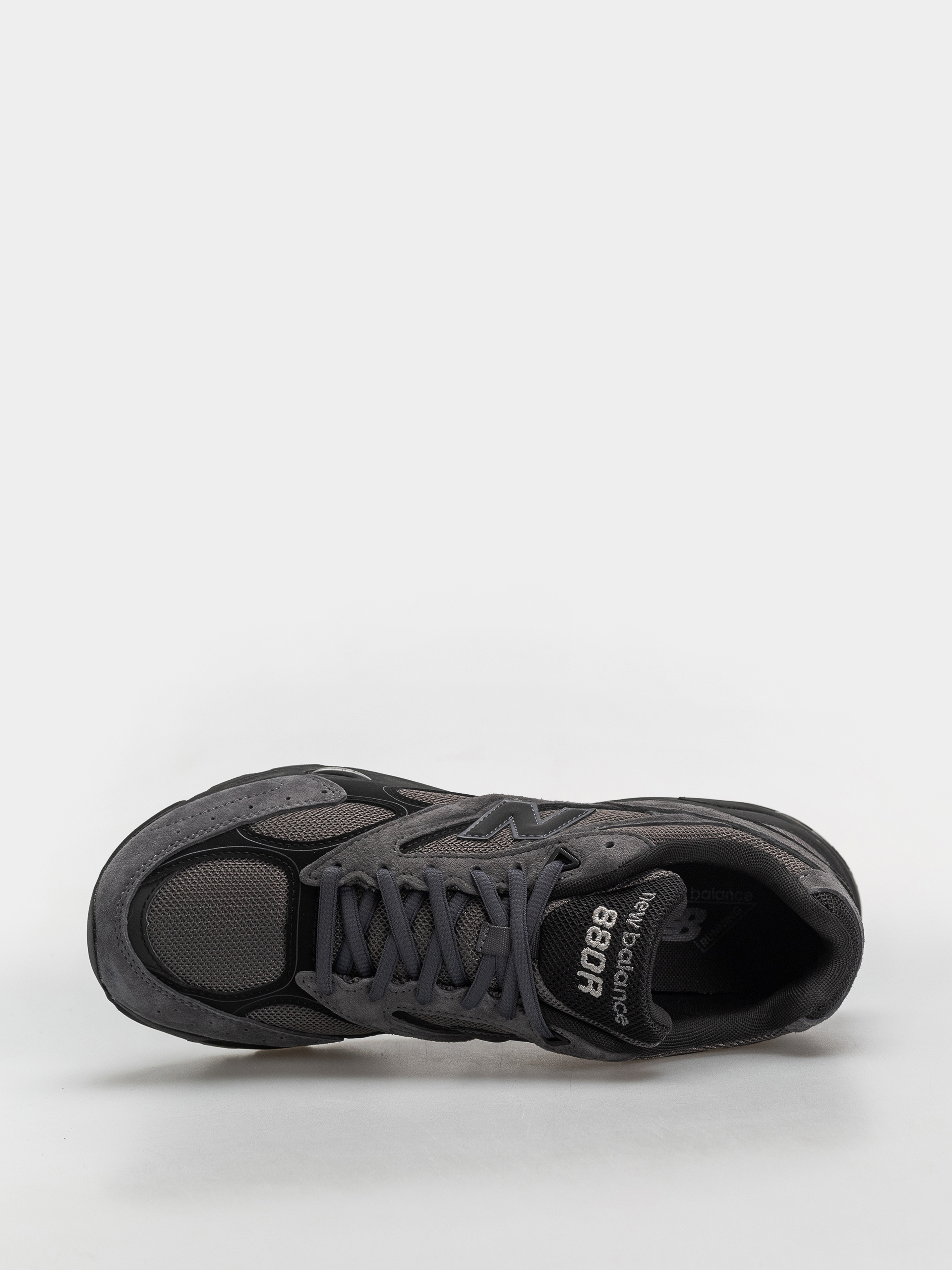 New Balance 880R Shoes (magnet/black)