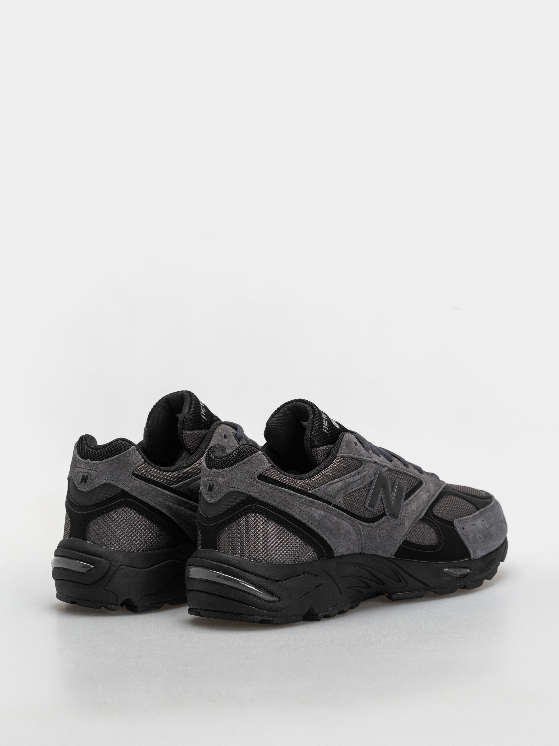 New Balance 880R Shoes (magnet/black)
