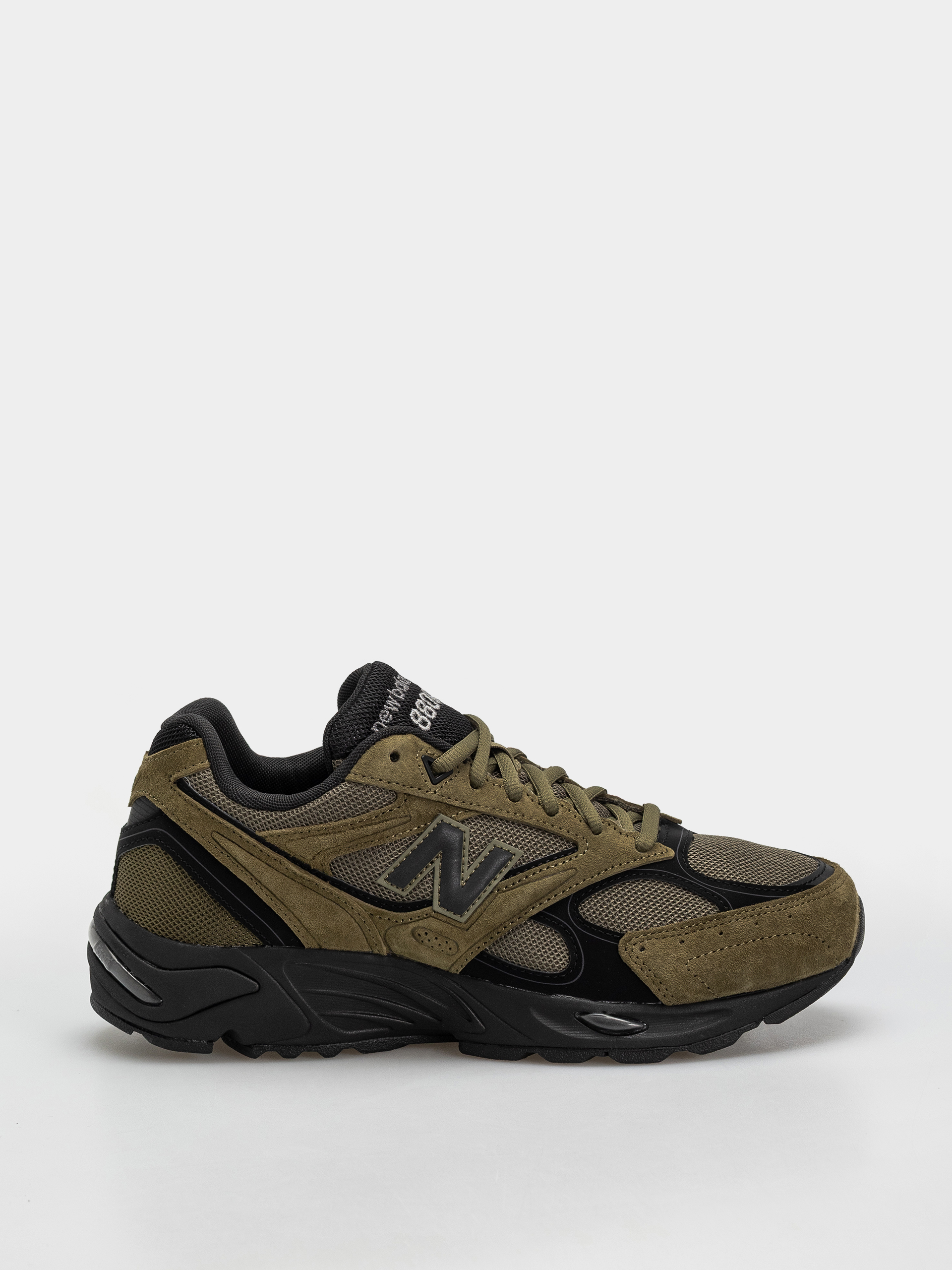 New Balance 880R Shoes (wakame/black)
