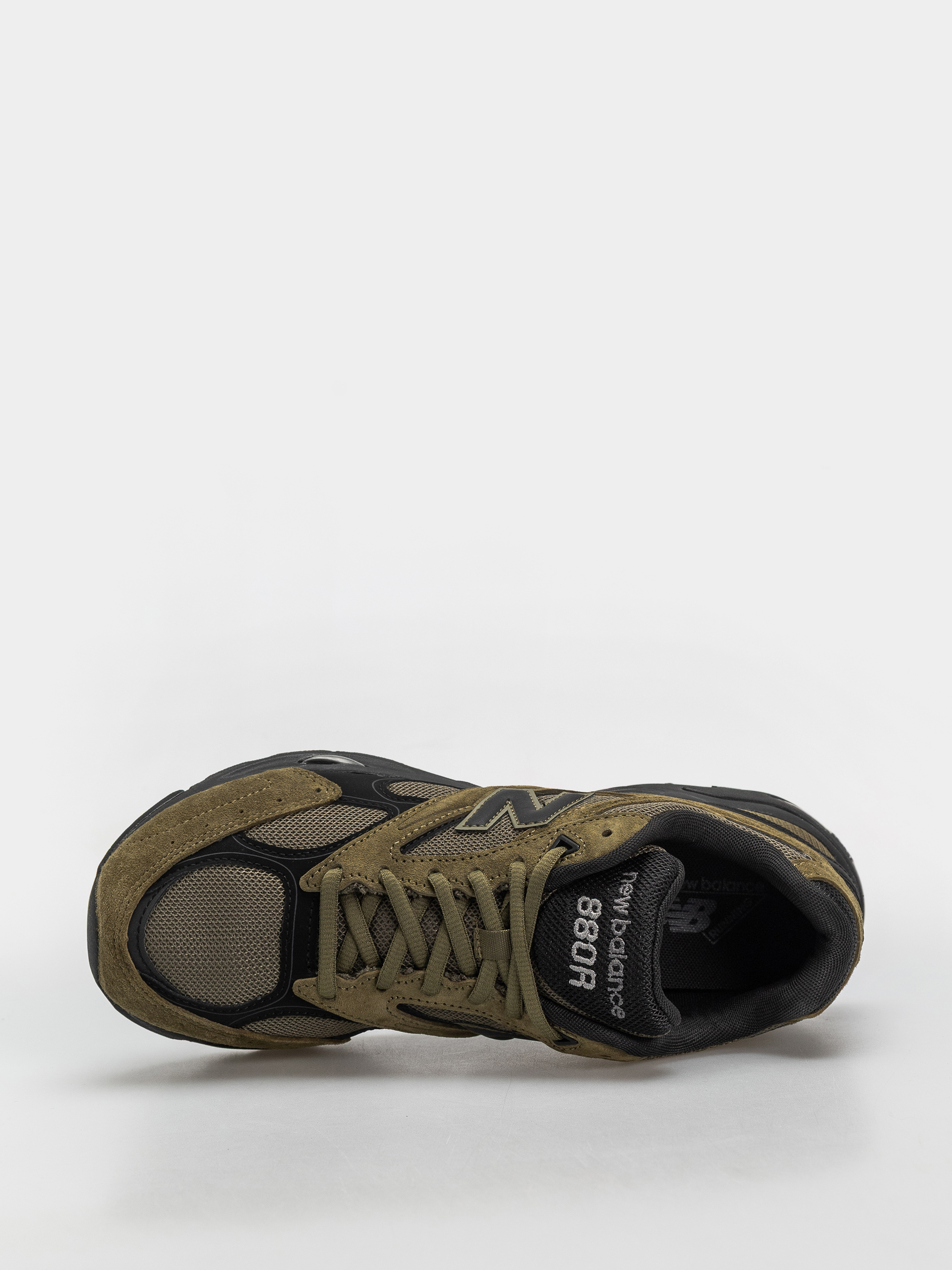 New Balance 880R Shoes (wakame/black)