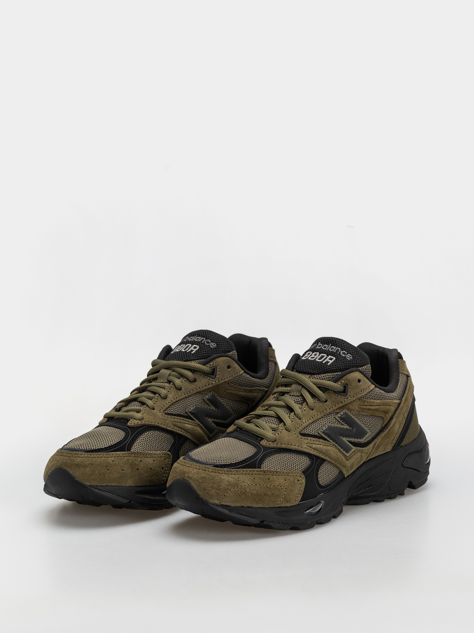 New Balance 880R Schuhe (wakame/black)