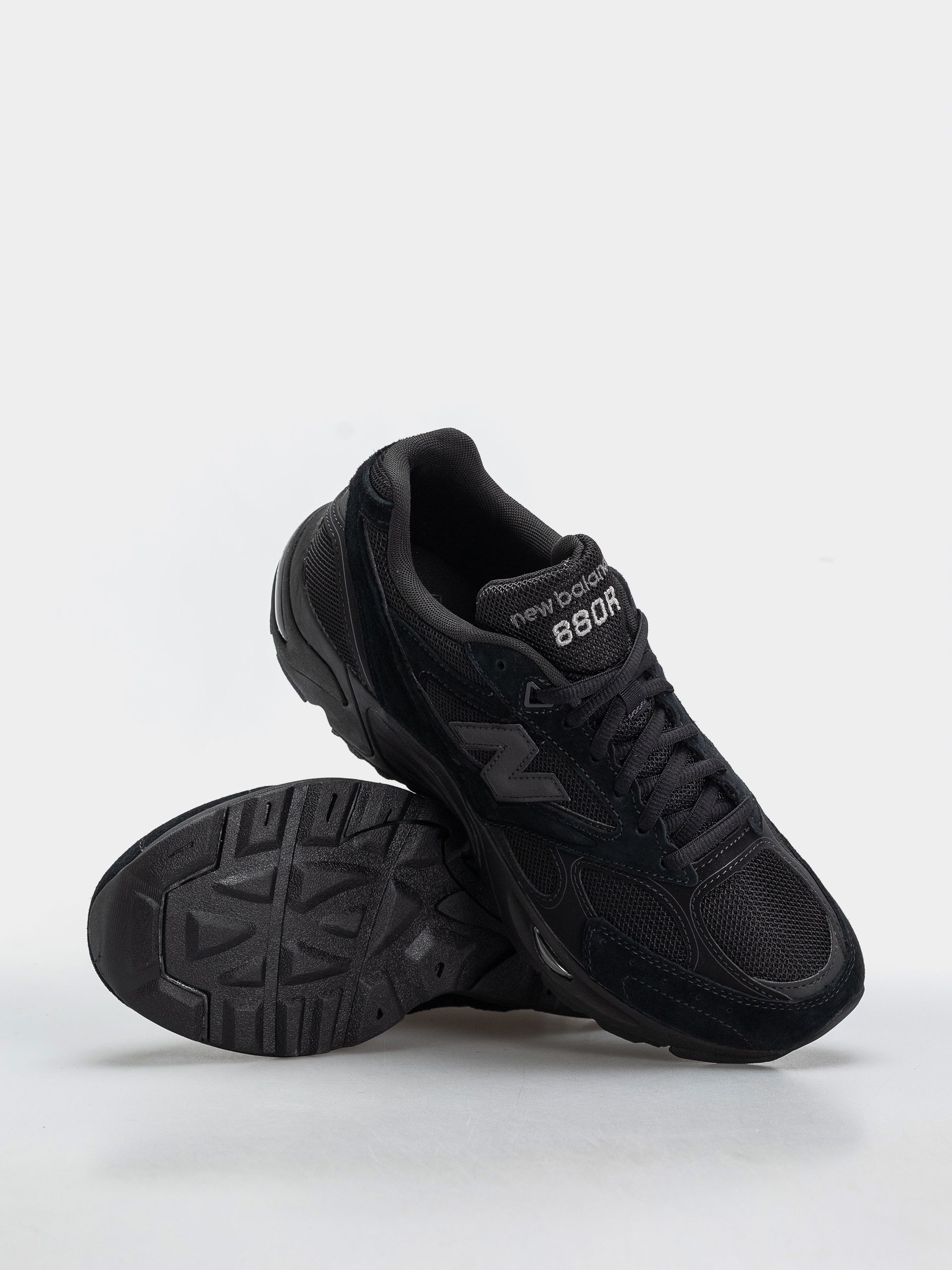 New Balance 880R Shoes (black/black)