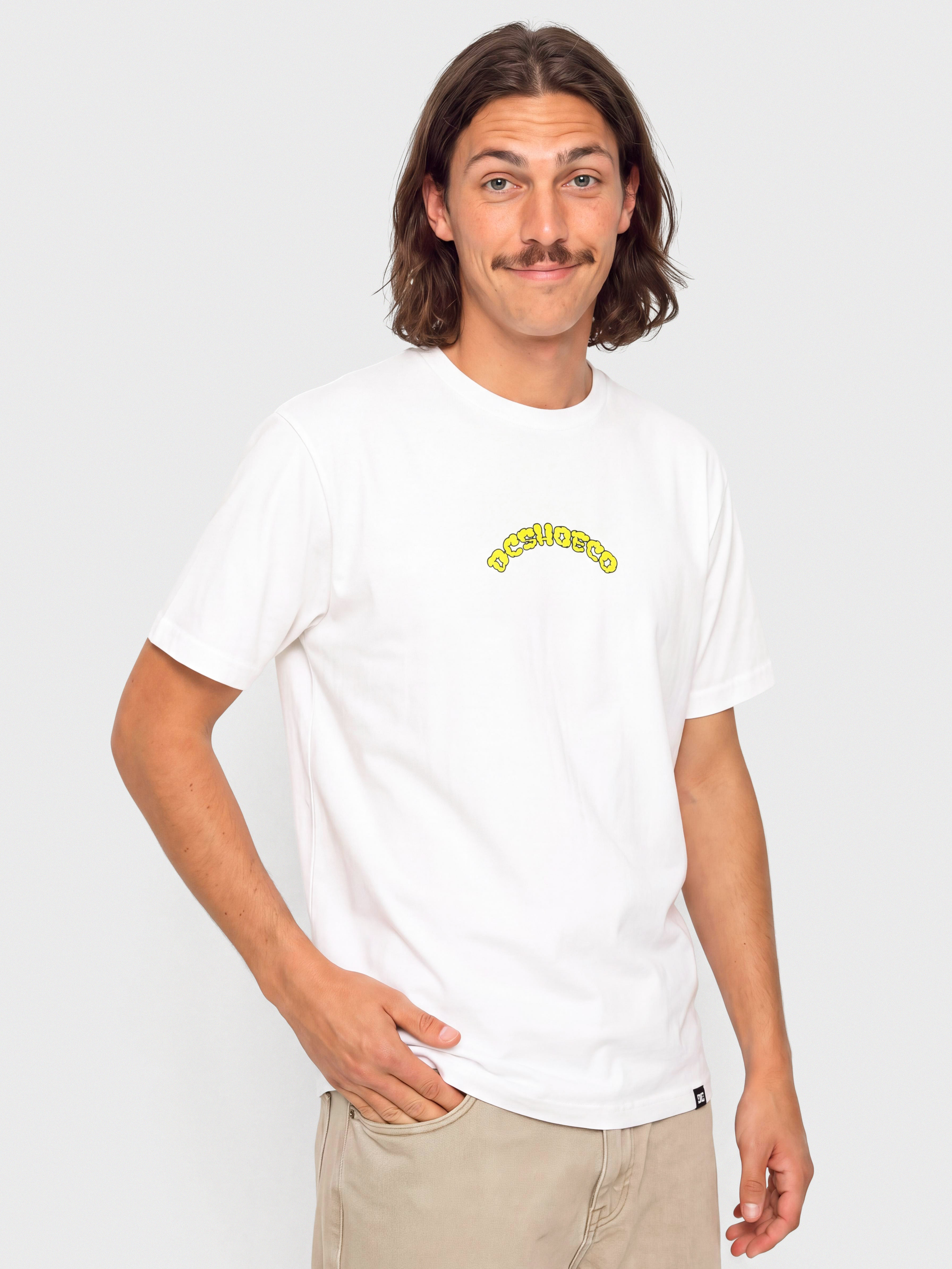DC Couch Chilling T-shirt (white)
