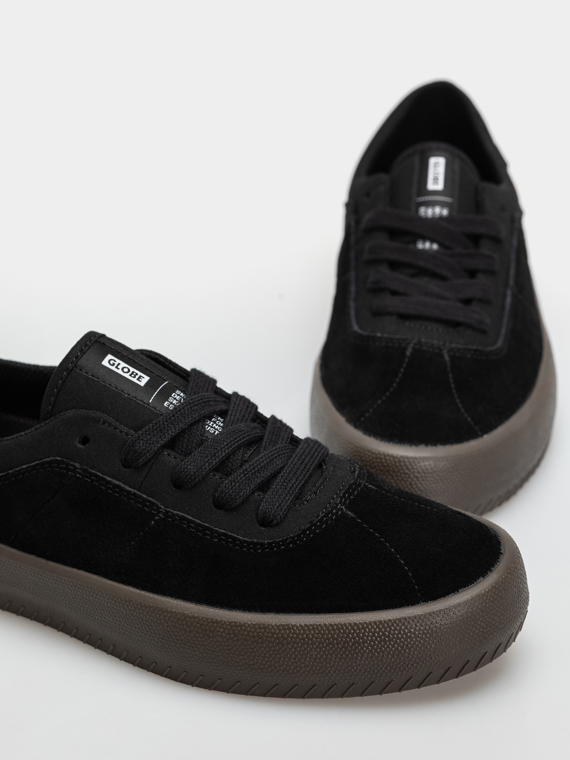 Globe Schuhe Melbek (black/gum)