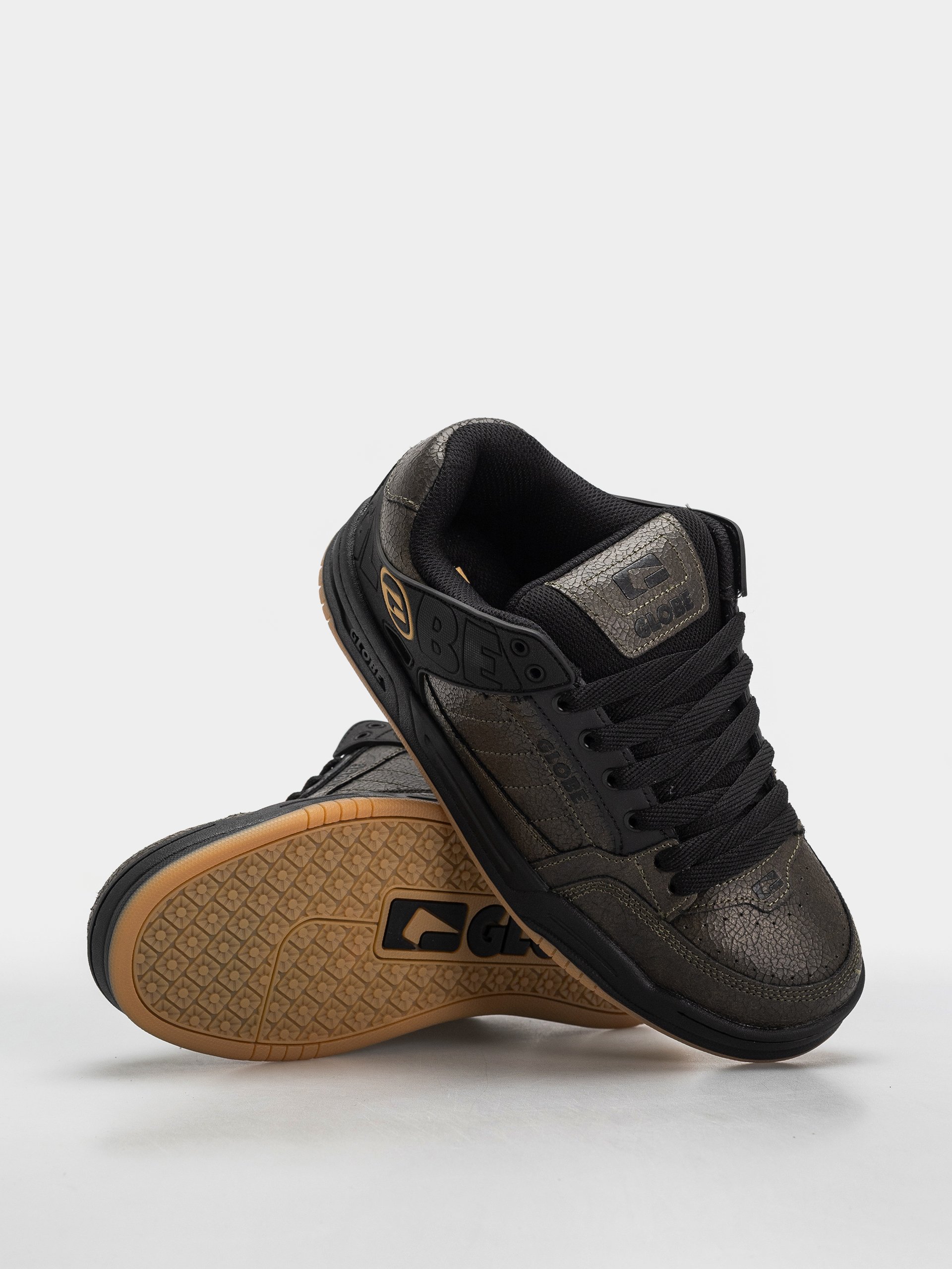Globe Shoes Tilt (distressed leather)