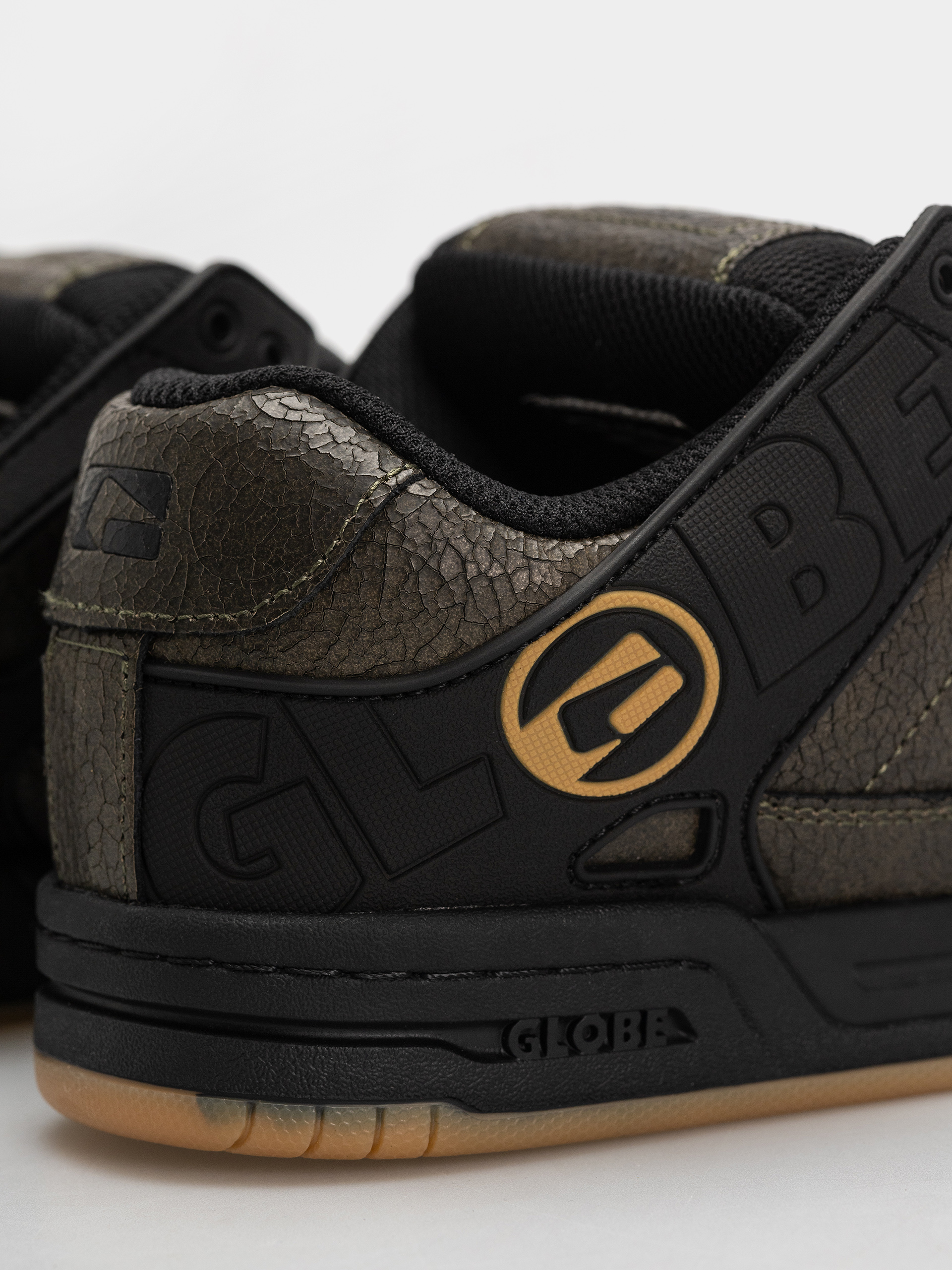 Globe Schuhe Tilt (distressed leather)