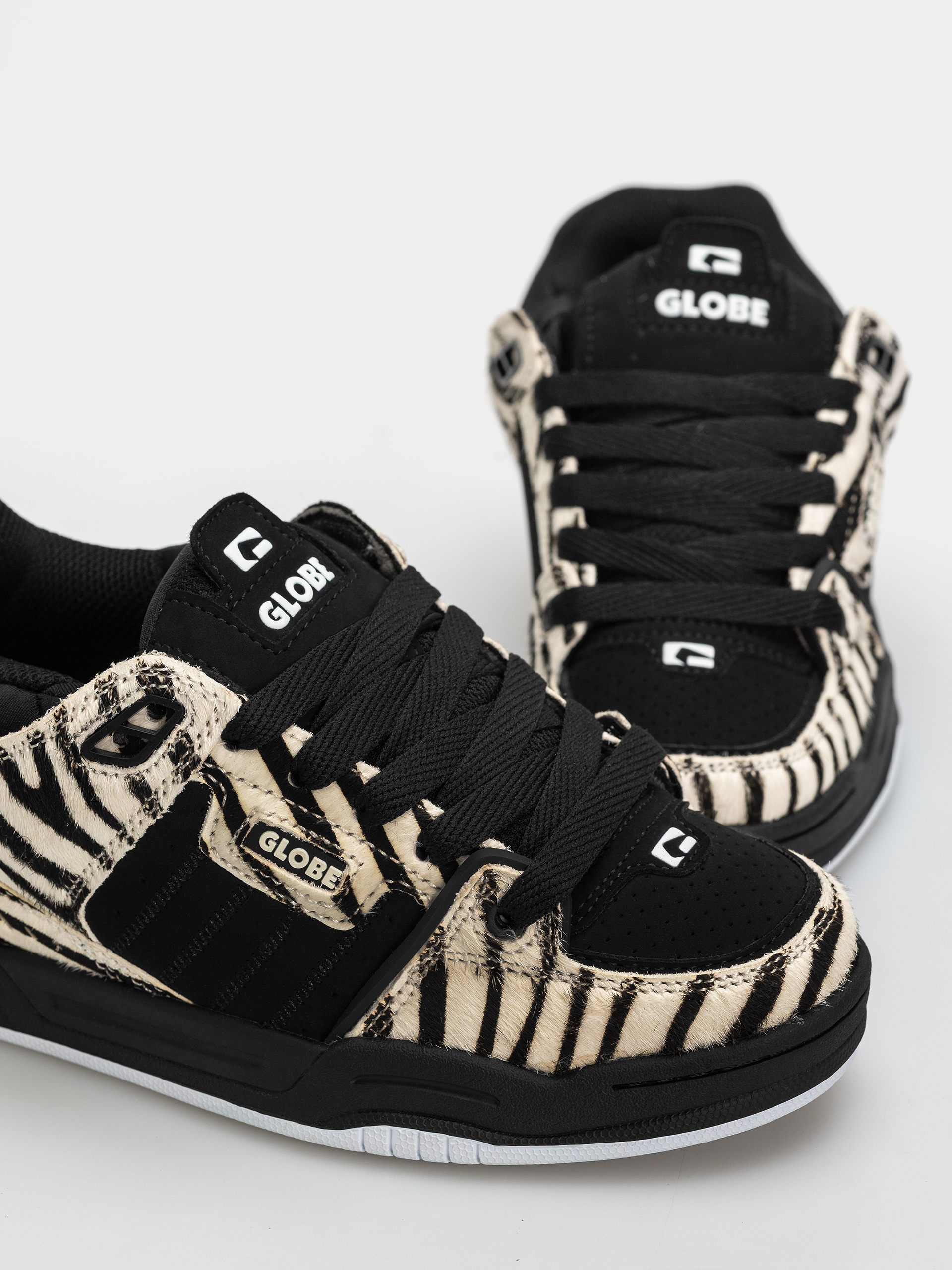 Globe Shoes Fusion (zebra)