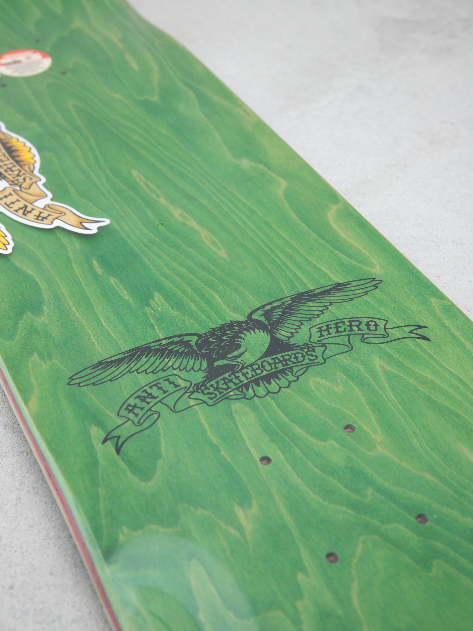 Antihero Daan Roached Out Deck (green)