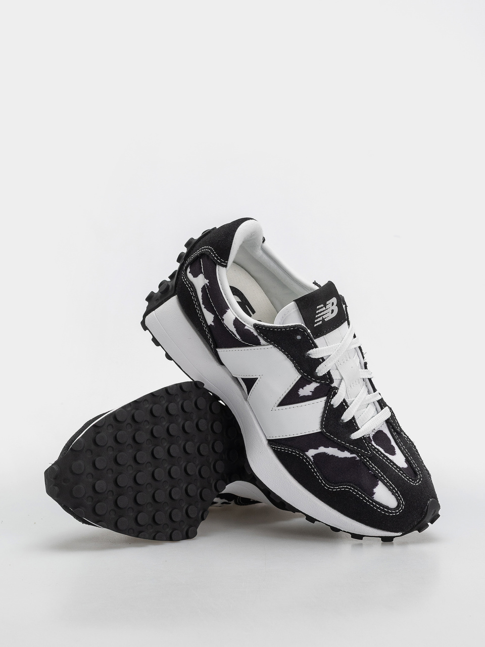 New Balance 327 Wmn Shoes (breakfast tea/pumpernickel/sea salt)