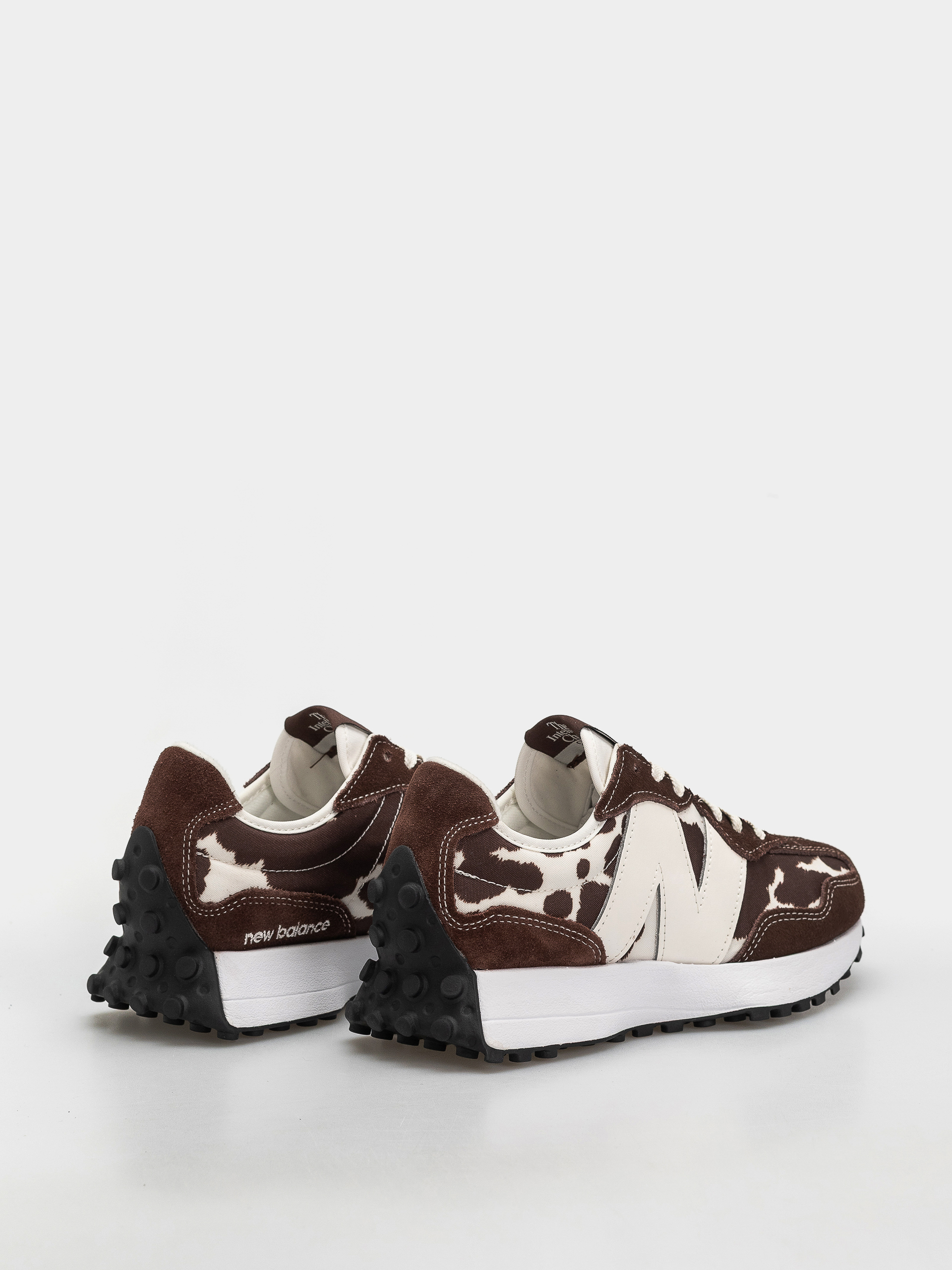 New Balance 327 Wmn Schuhe (pumpernickel/sea salt)