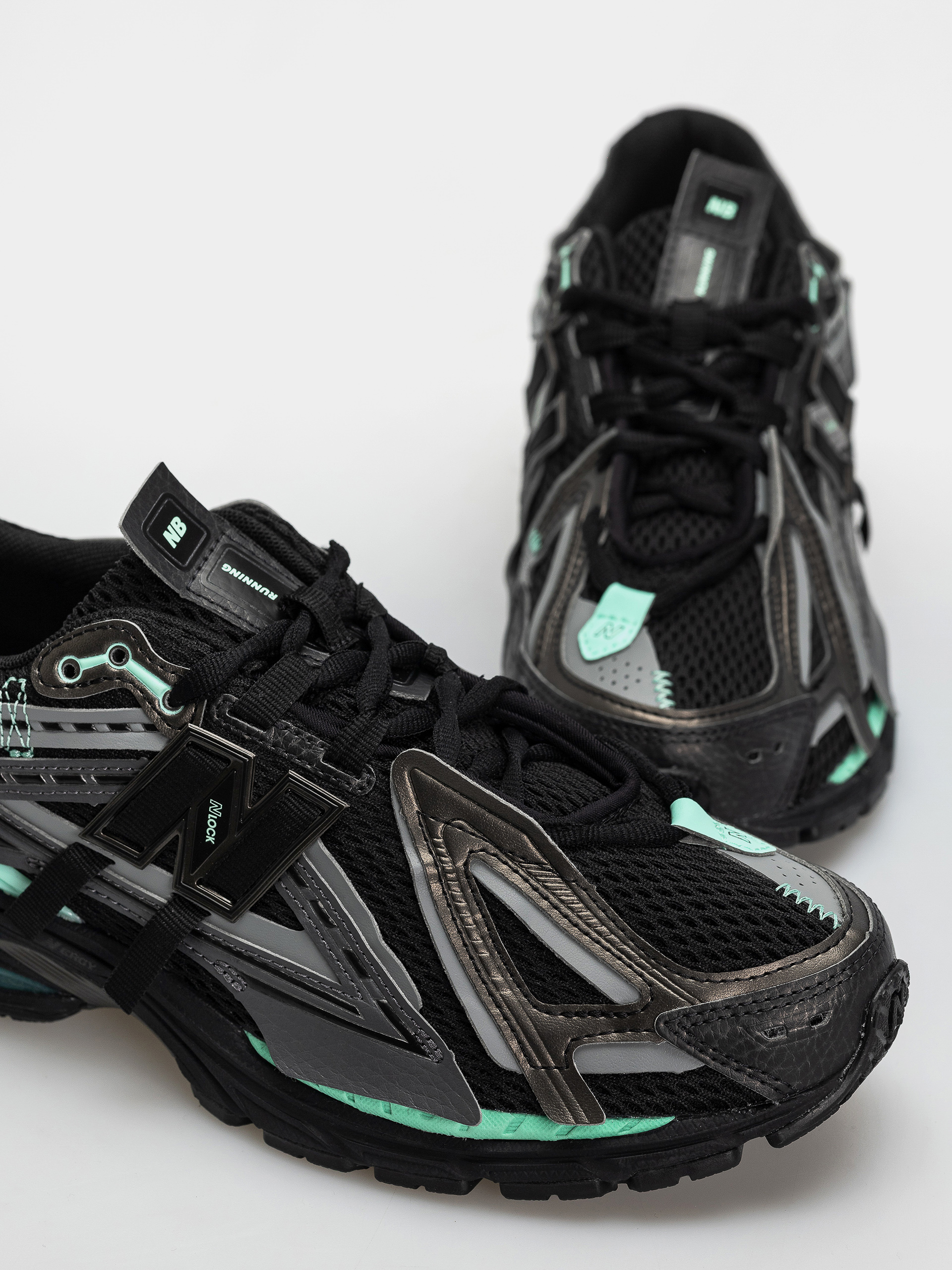 New Balance 1906 Schuhe (black/bright mint)