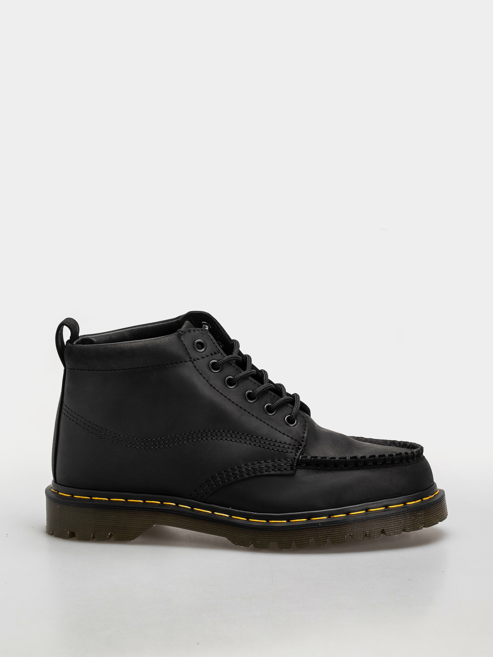 Dr. Martens Lowell Chukka Shoes (black)