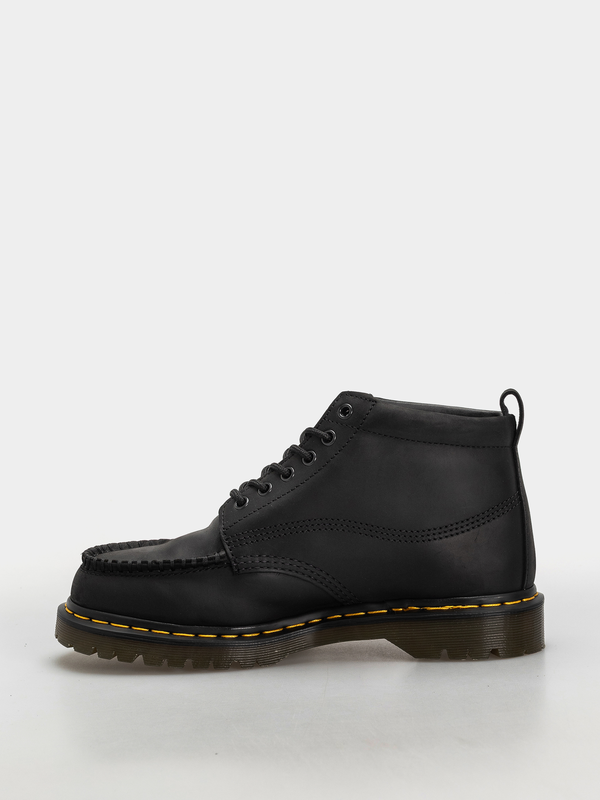 Dr. Martens Lowell Chukka Shoes (black)