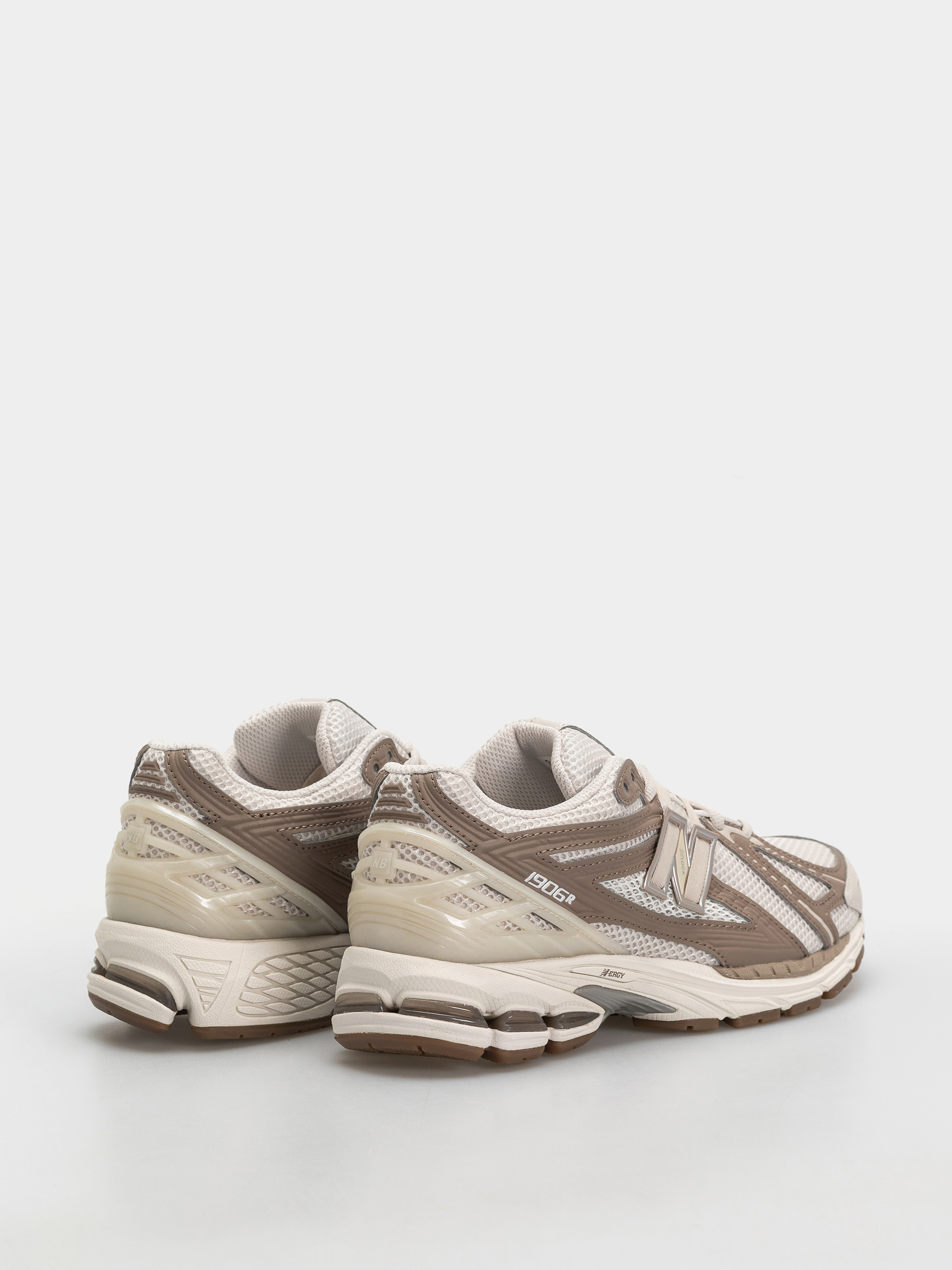 New Balance 1906 Shoes (moonbeam/mushroom)