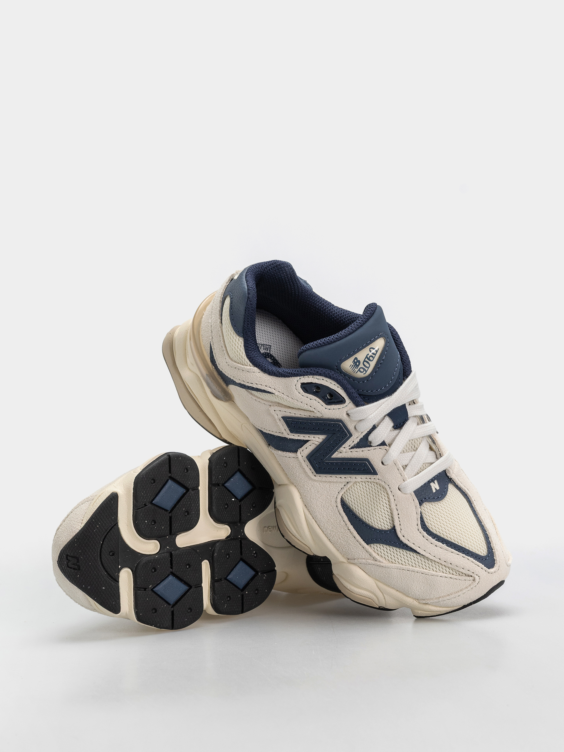 New Balance 9060 JR Shoes (nb navy/linen)
