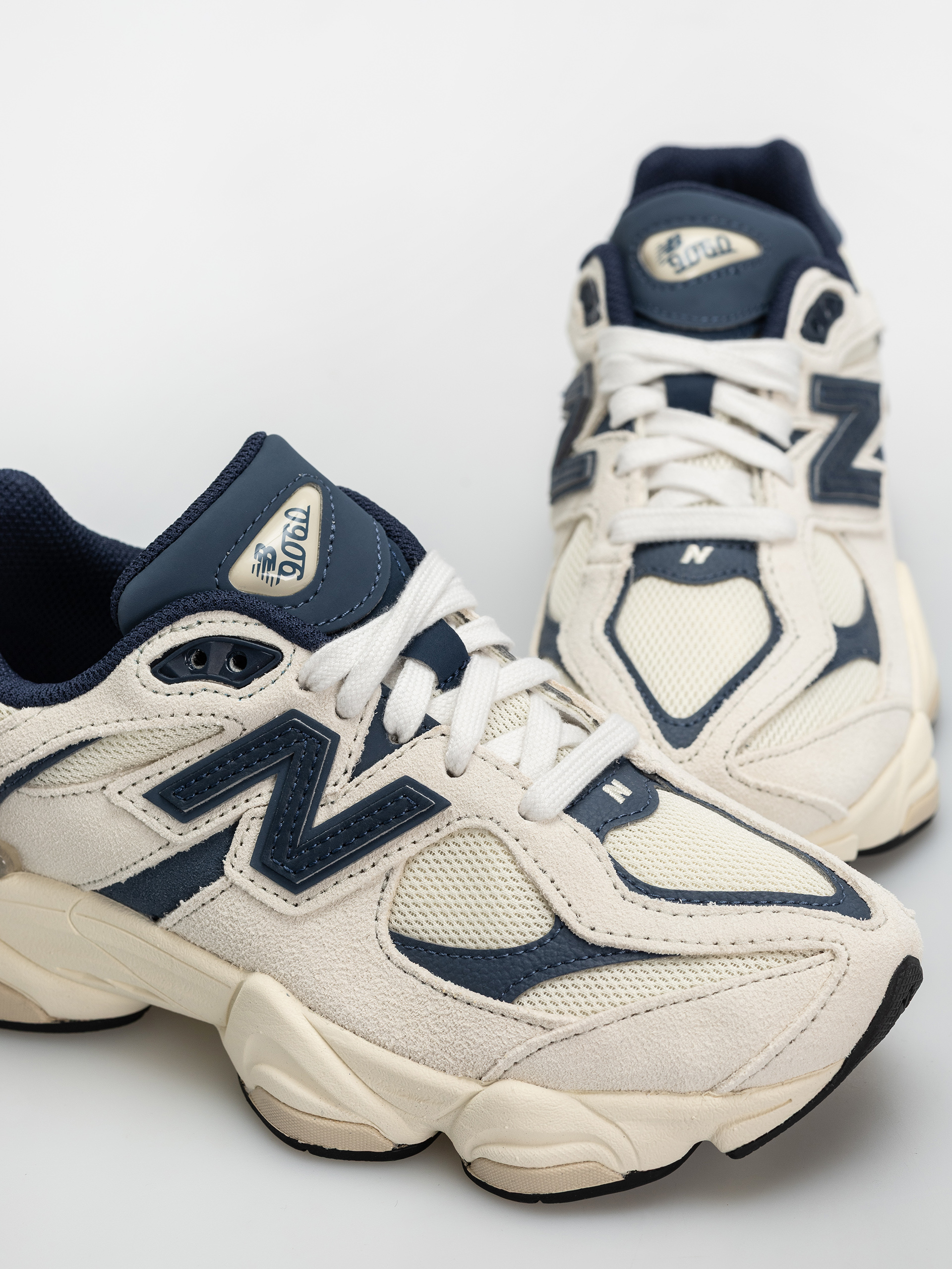 New Balance 9060 JR Schuhe (nb navy/linen)