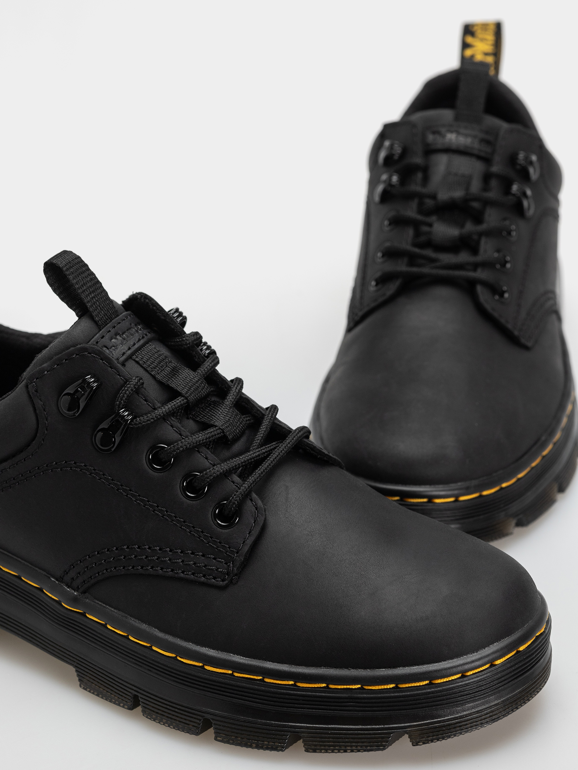 Dr. Martens Reeder Leather Shoes (black)