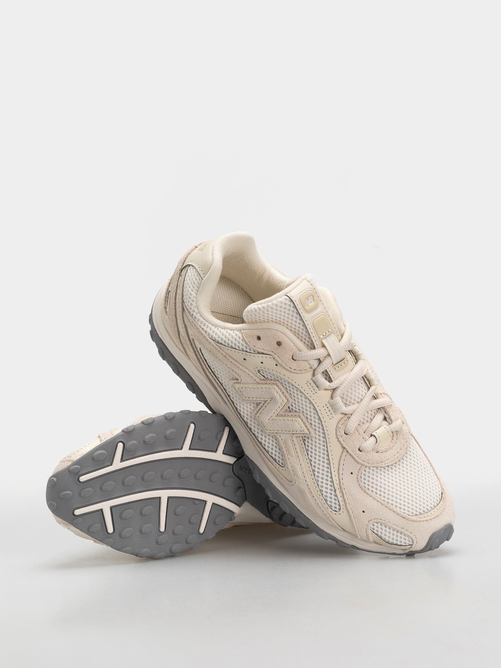 New Balance 204L Shoes (angora/linen)