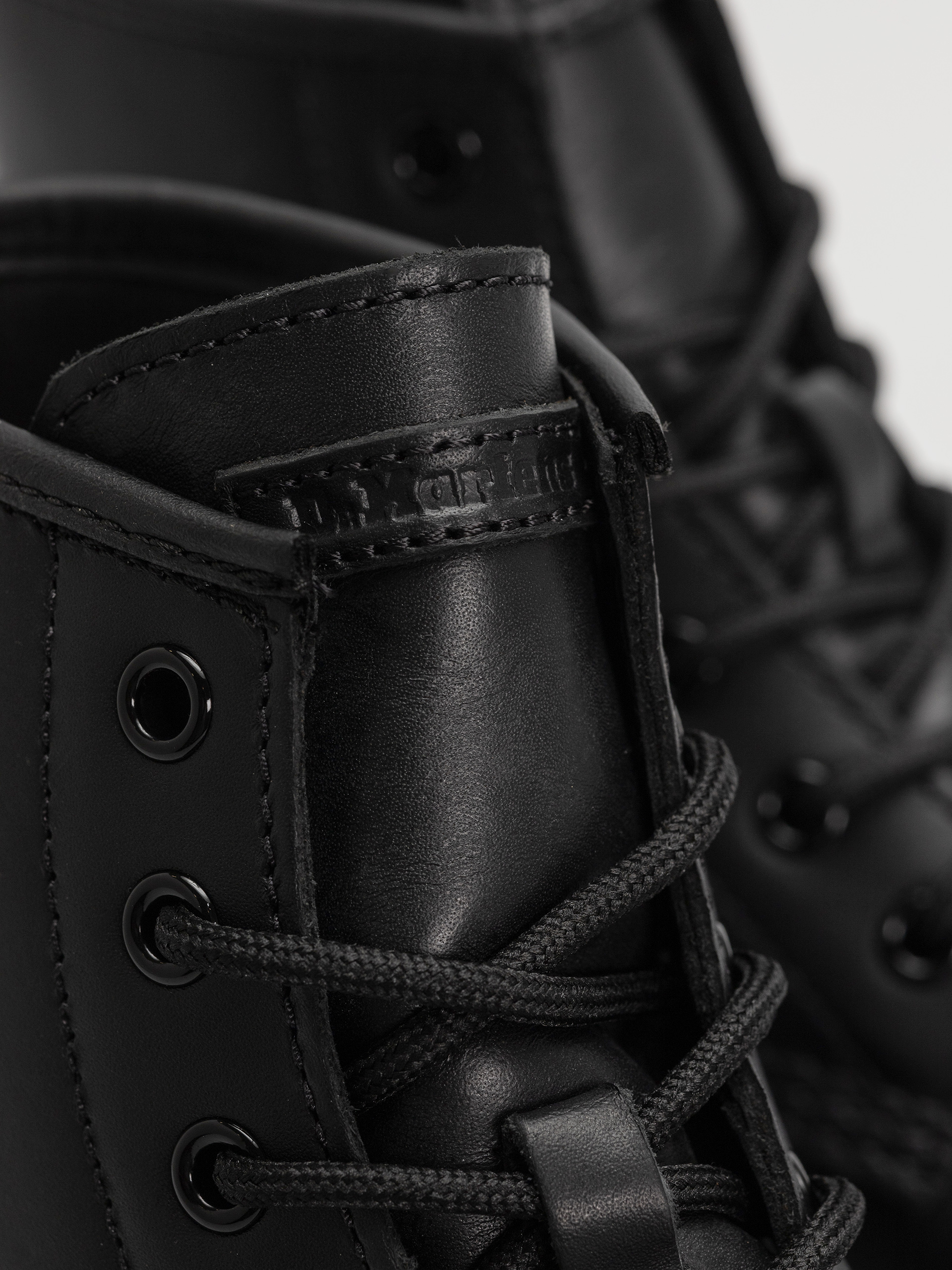 Dr. Martens Brookline Chukka Schuhe (black)