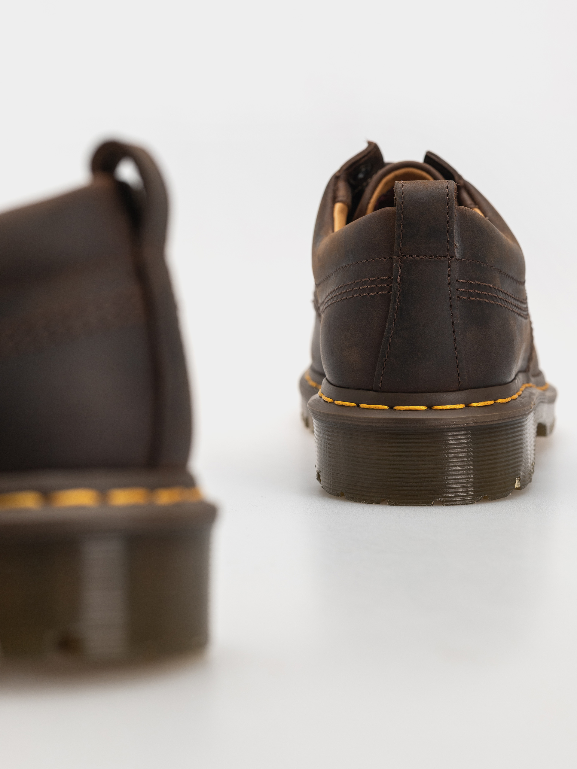 Dr. Martens Lowell Shoes (dark brown)
