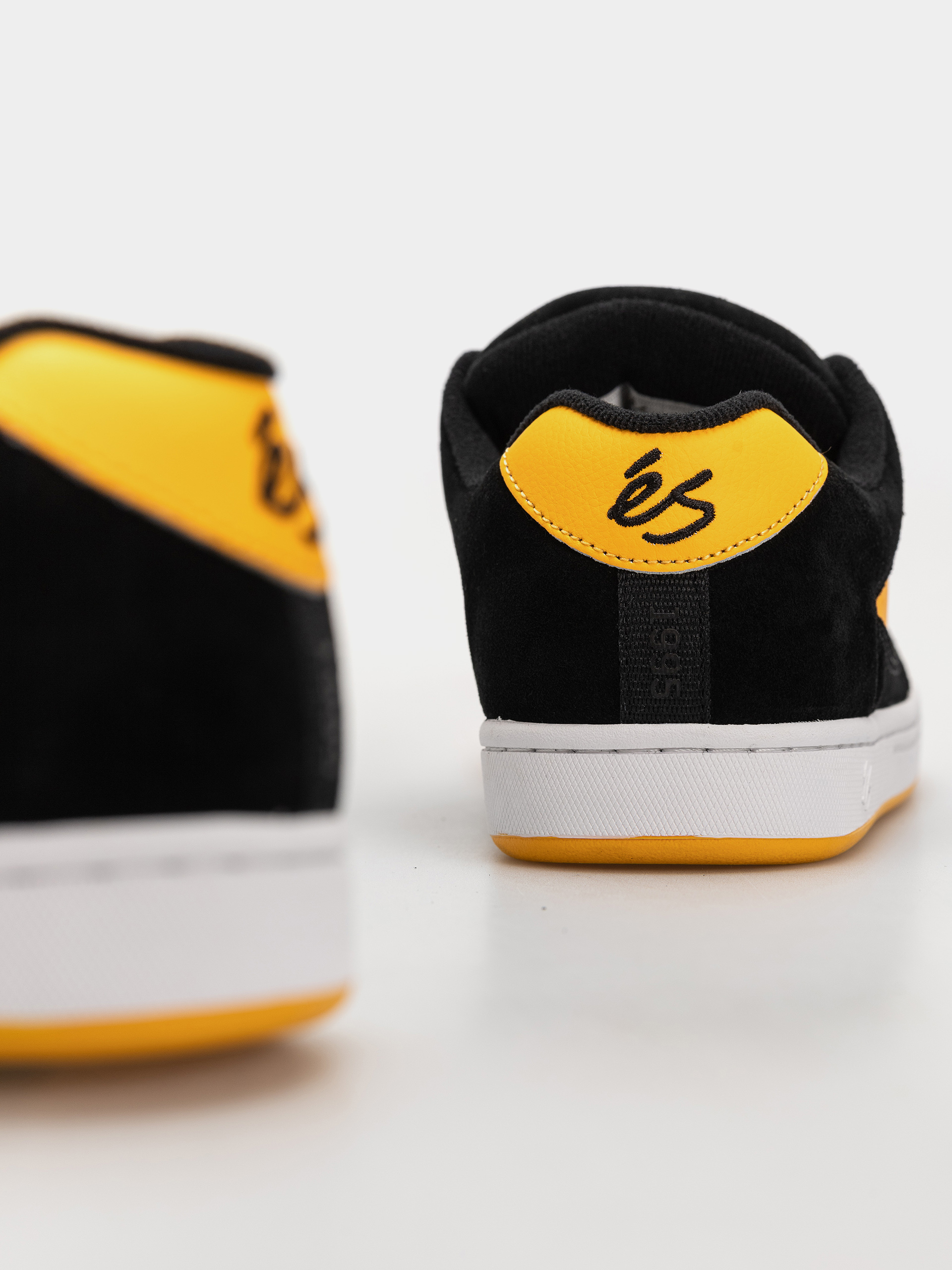 eS Accel Schuhe (black/yellow)