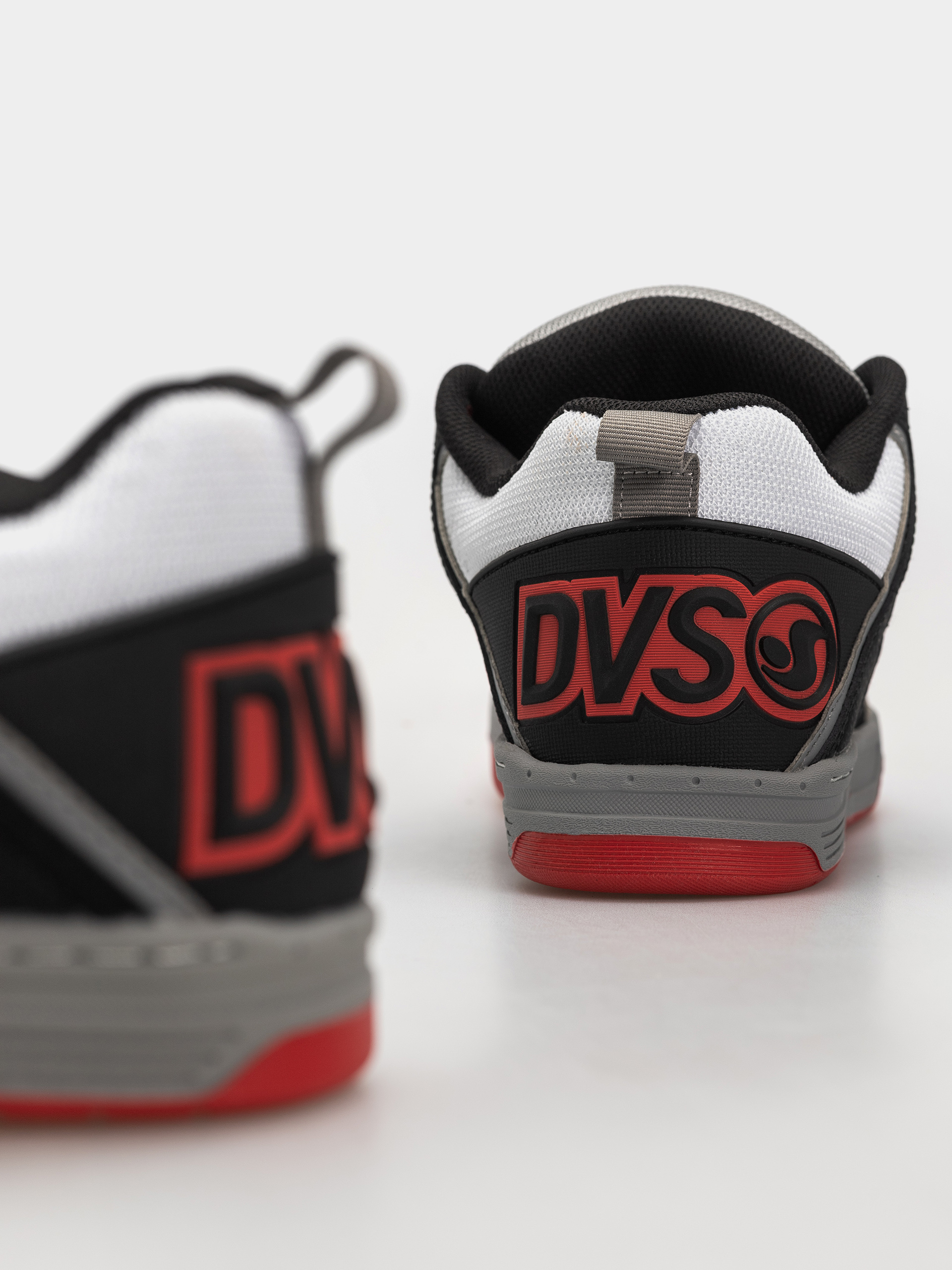 DVS Comanche Shoes (black/white/charcoal)